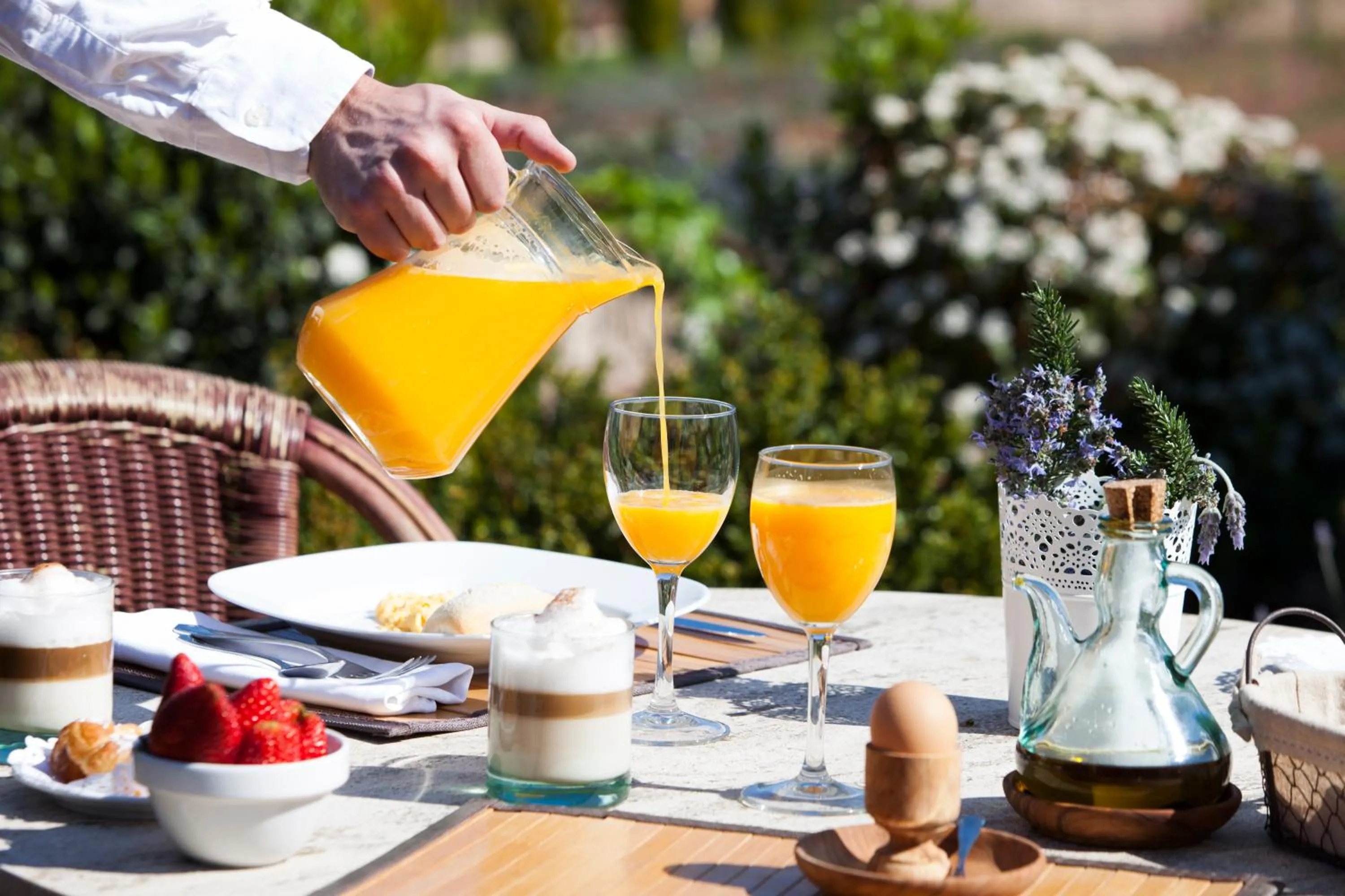 Restaurant/places to eat in Hotel Finca Ca N'ai - Adults Only