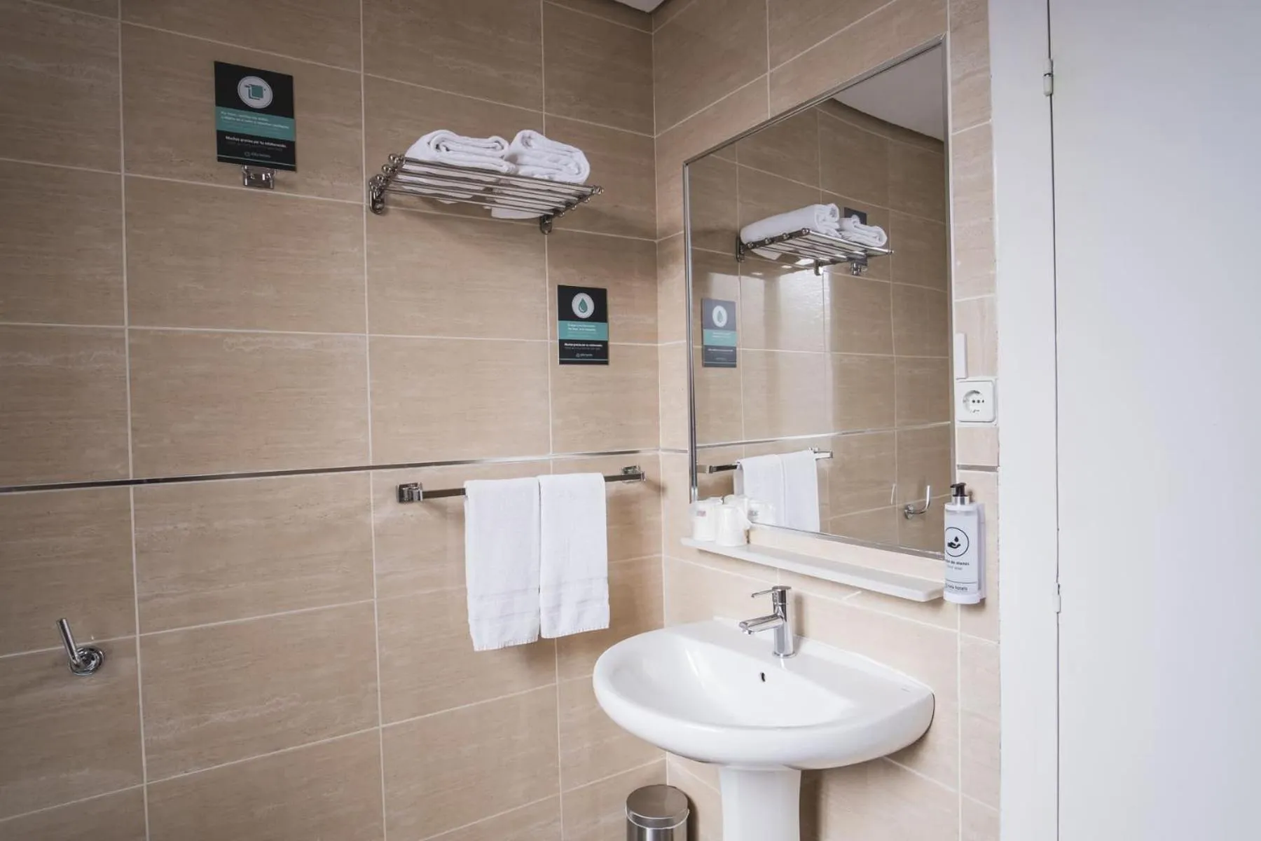 Bathroom in Hotel Alda Centro Ponferrada