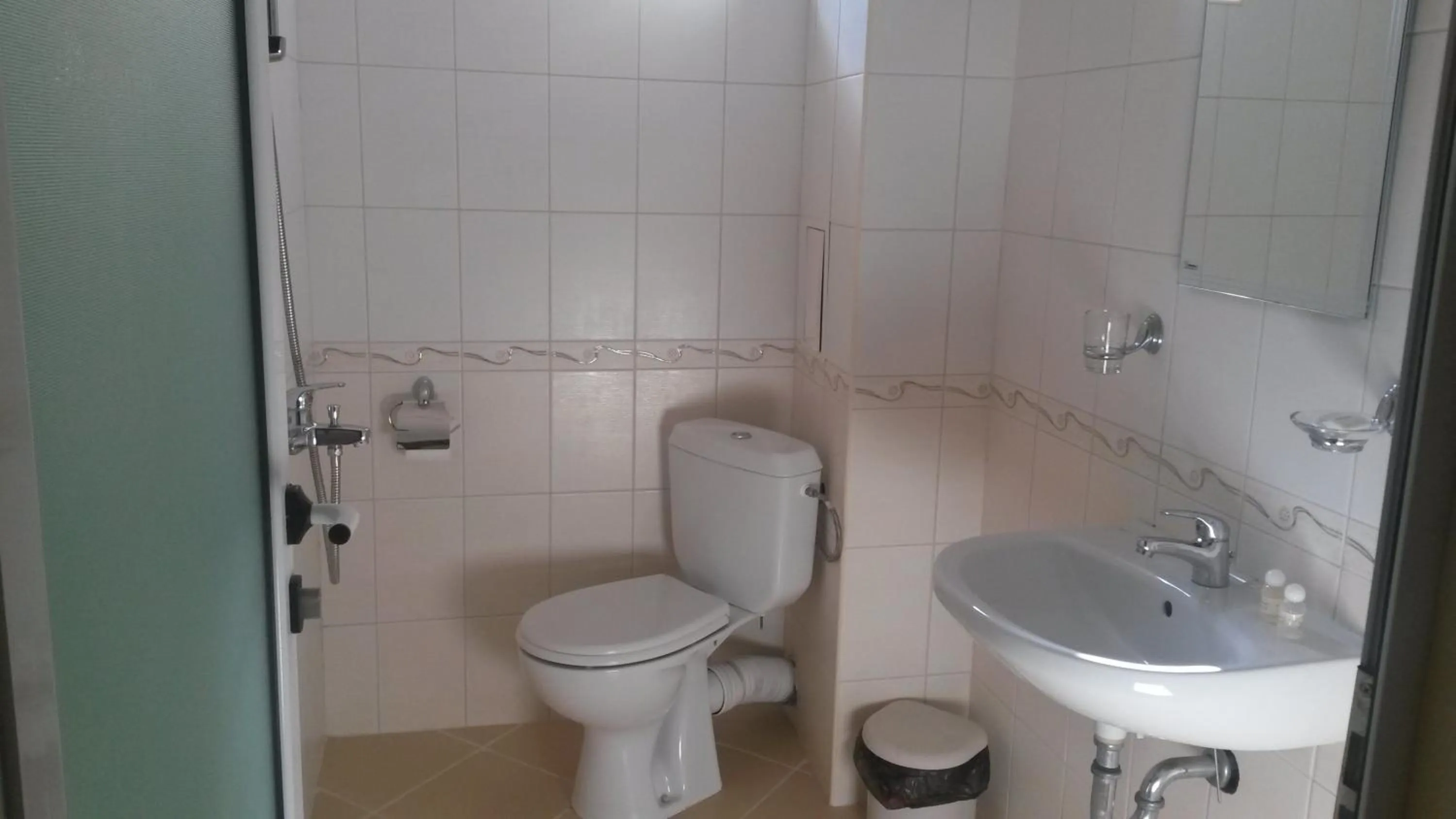 Bathroom in Sandor Hotel