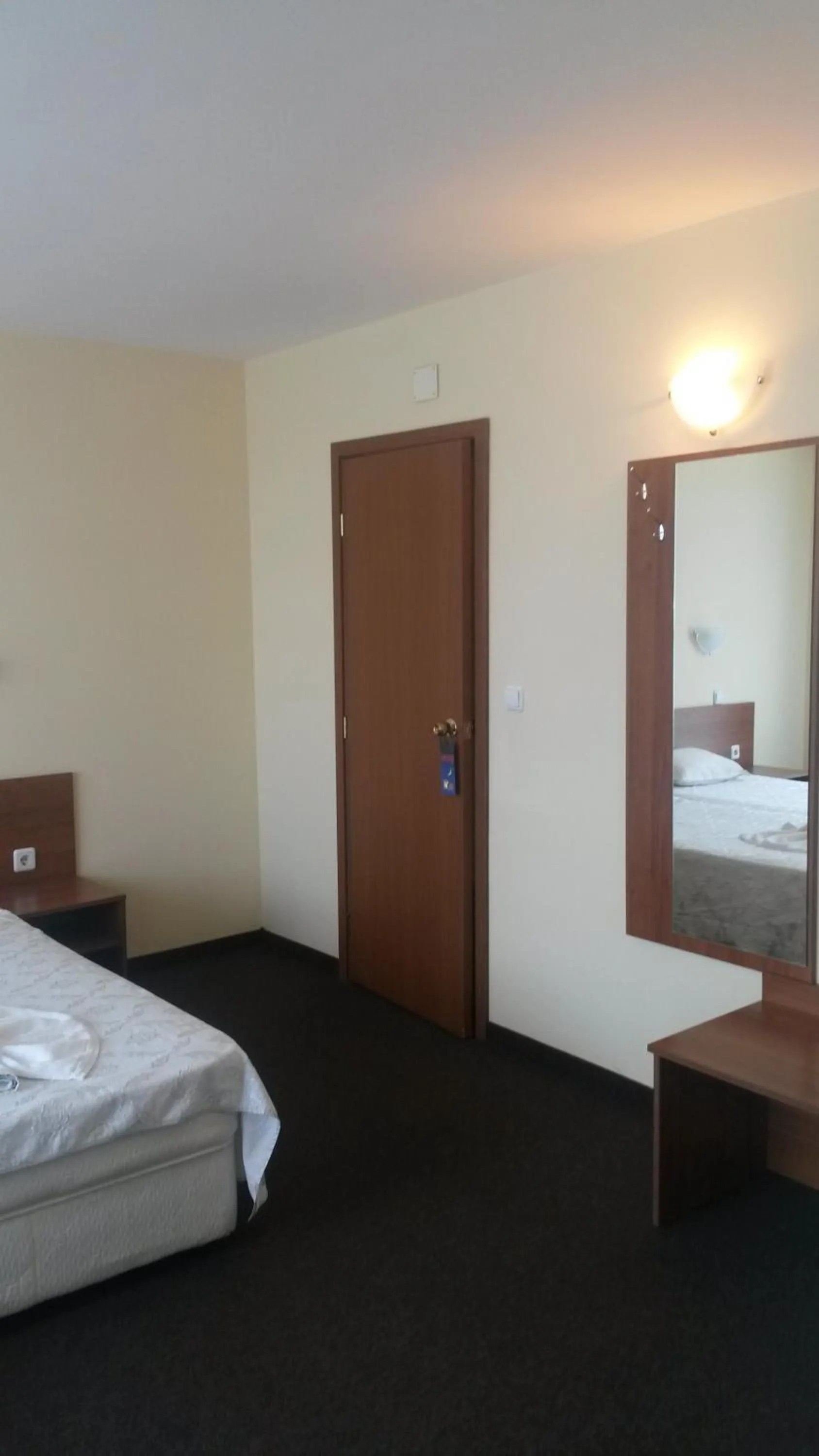 Photo of the whole room in Sandor Hotel