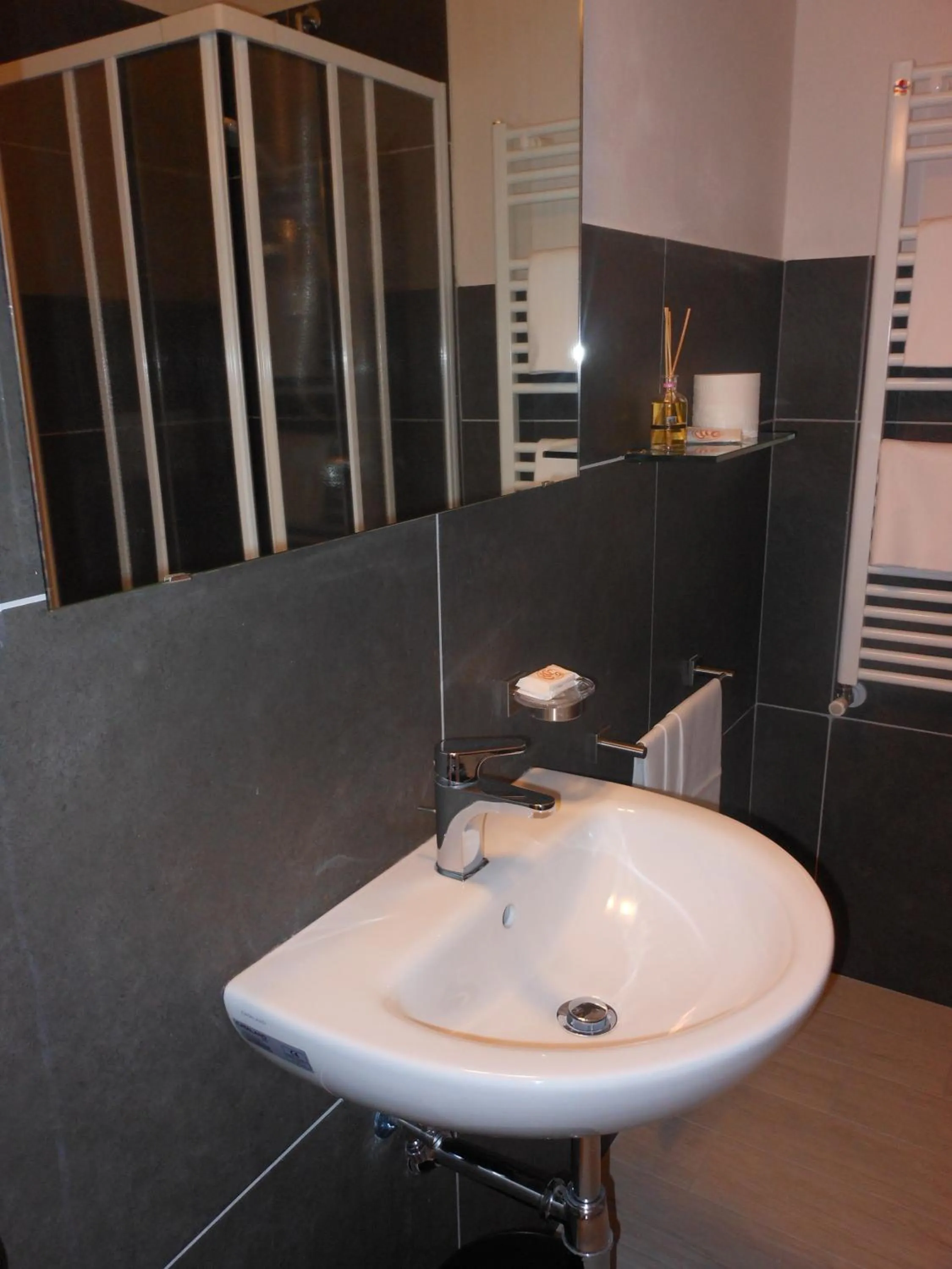 Bathroom in Hotel Cecco