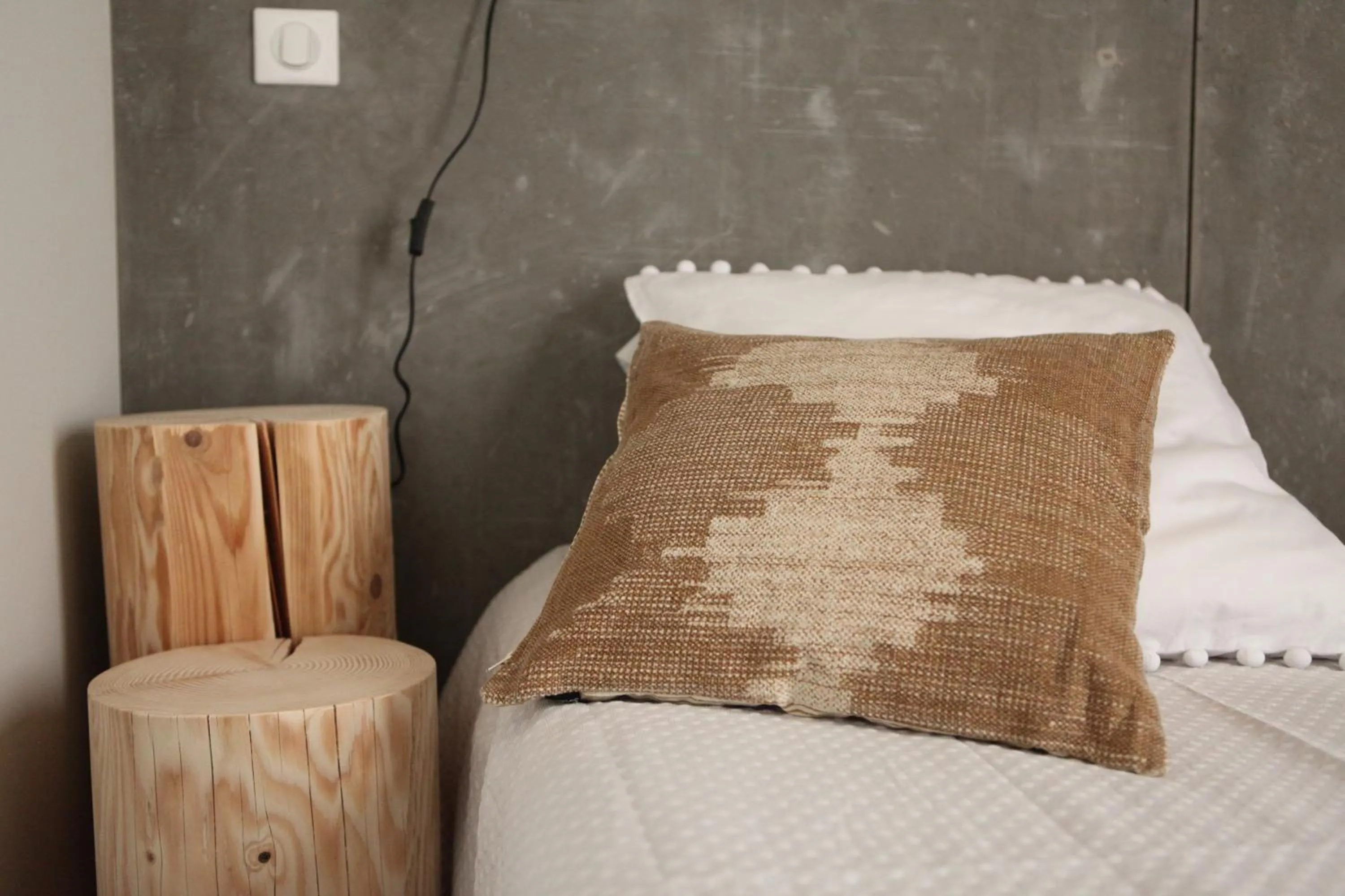 Decorative detail, Bed in Casa Legna