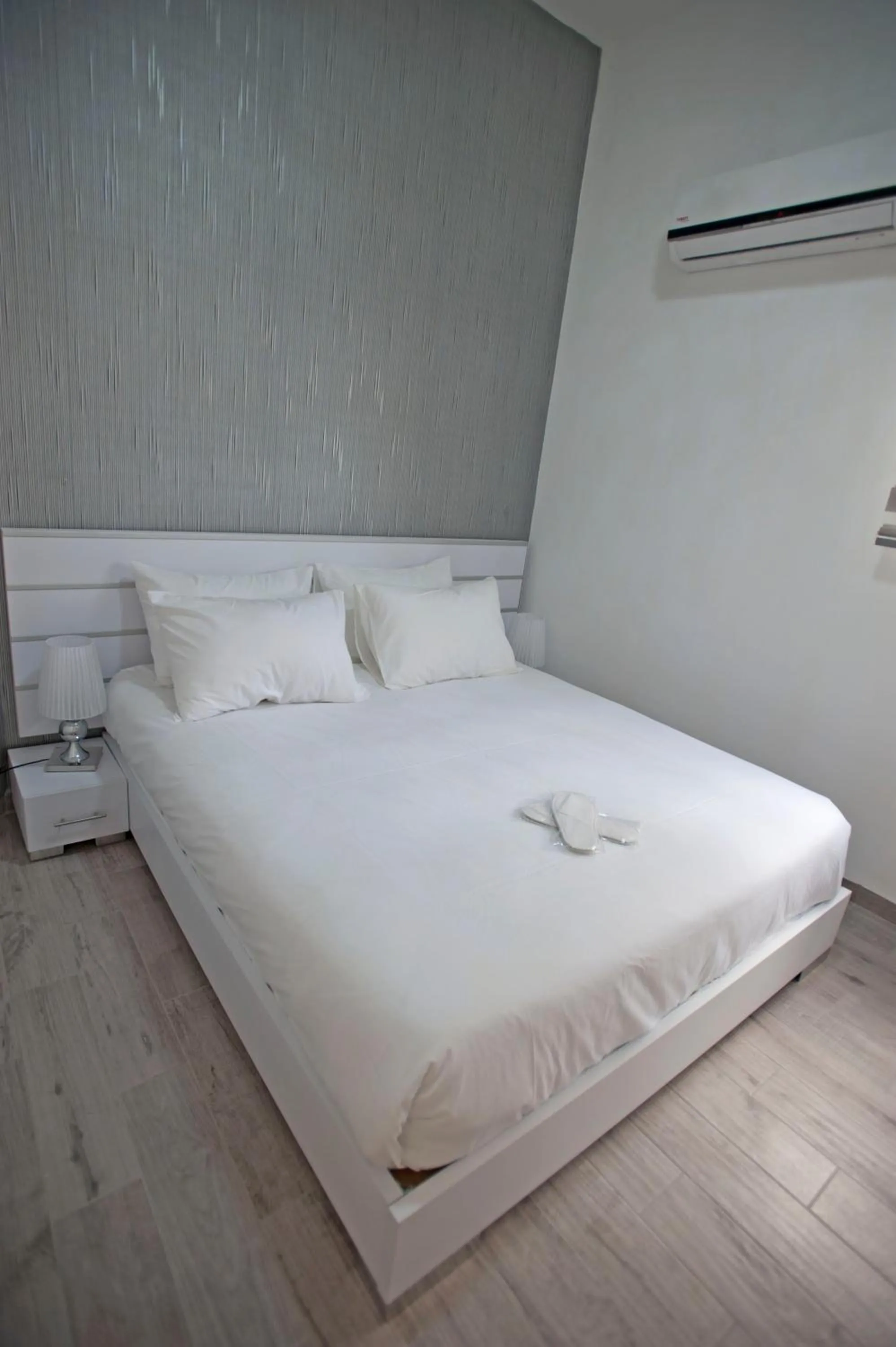 Bedroom in Rothschild Mansion