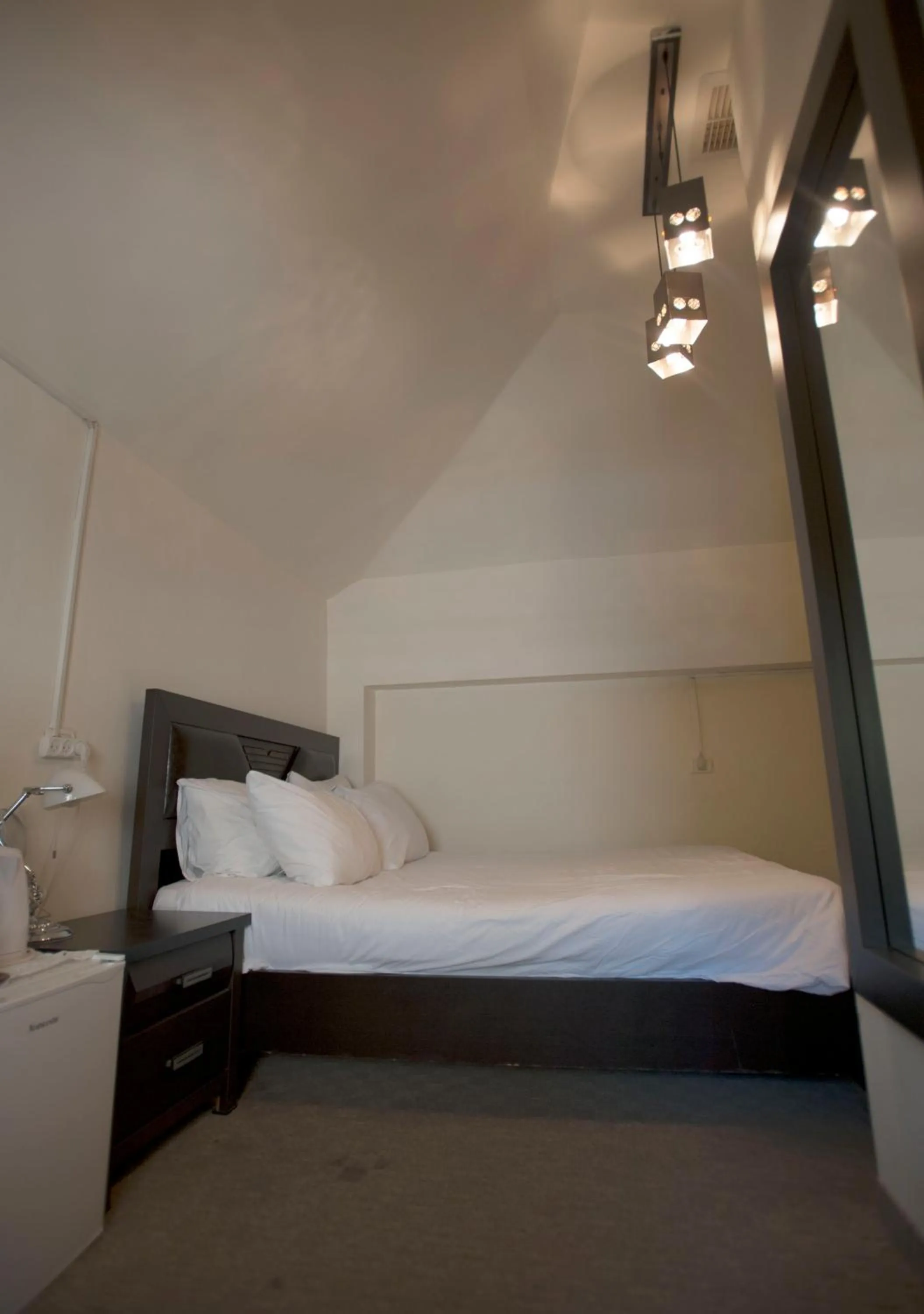 Bedroom in Rothschild Mansion