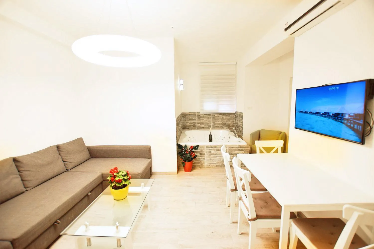 Hot Tub in Rothschild Mansion