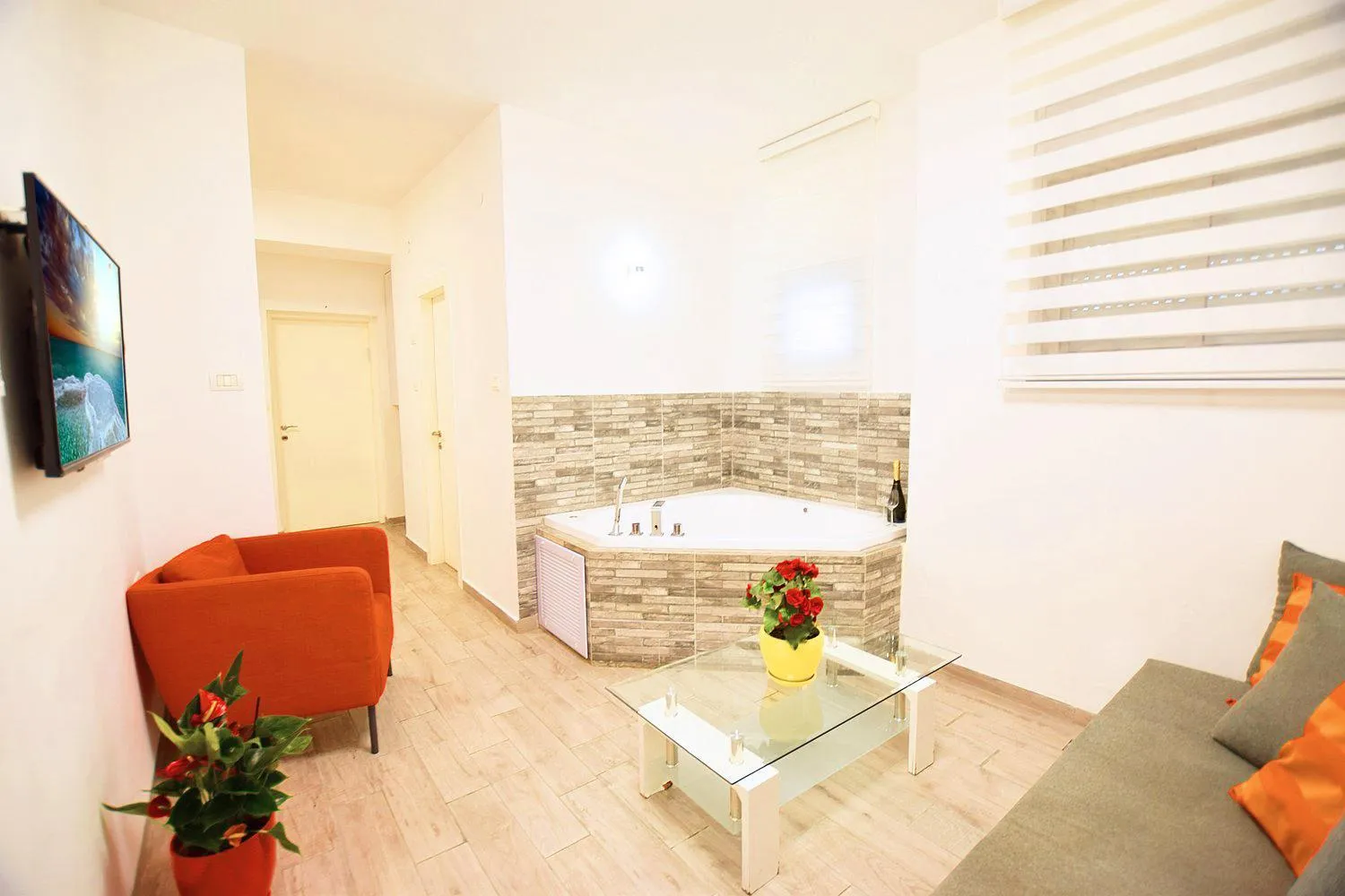 Hot Tub in Rothschild Mansion