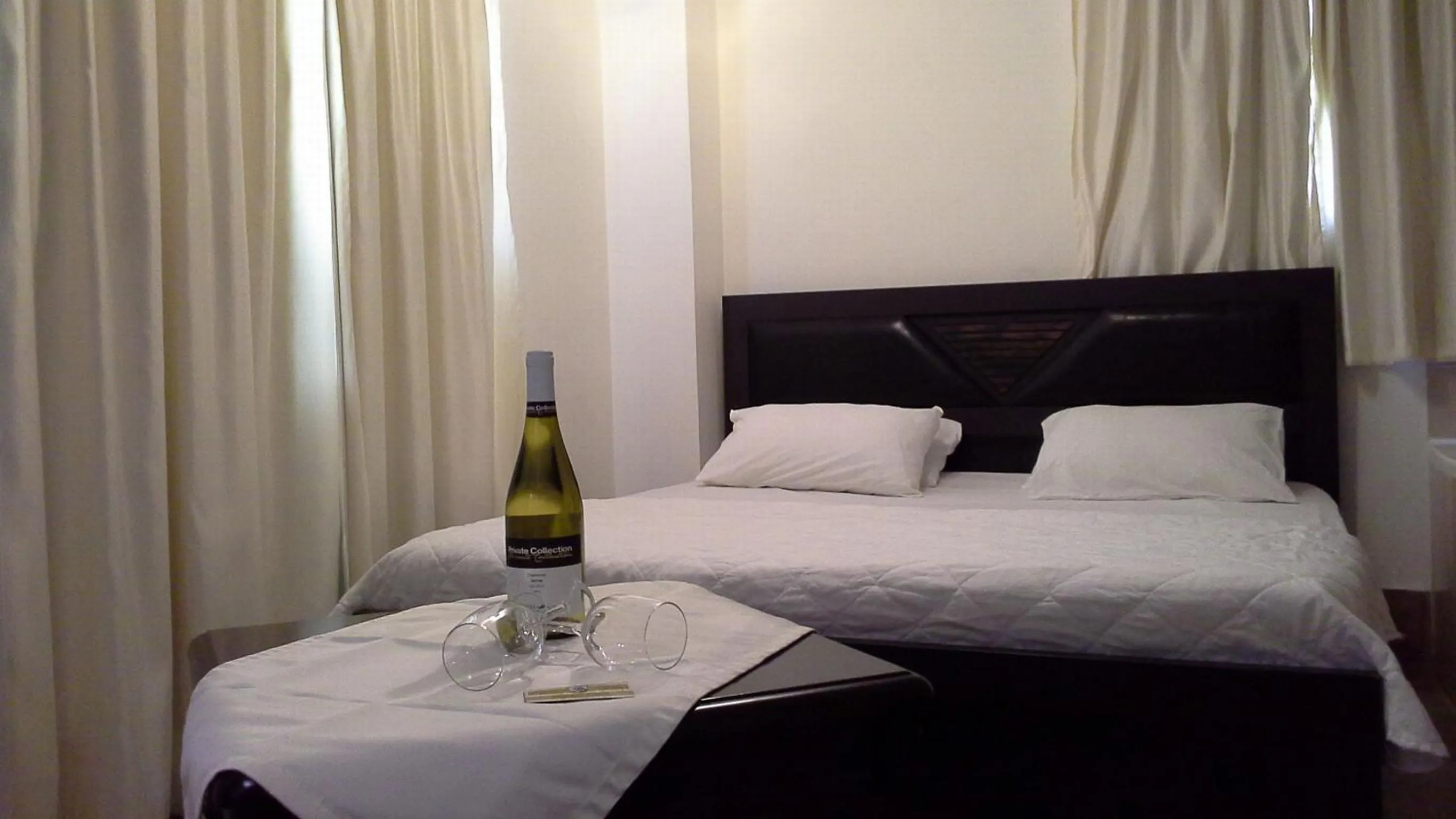 Bedroom in Rothschild Mansion