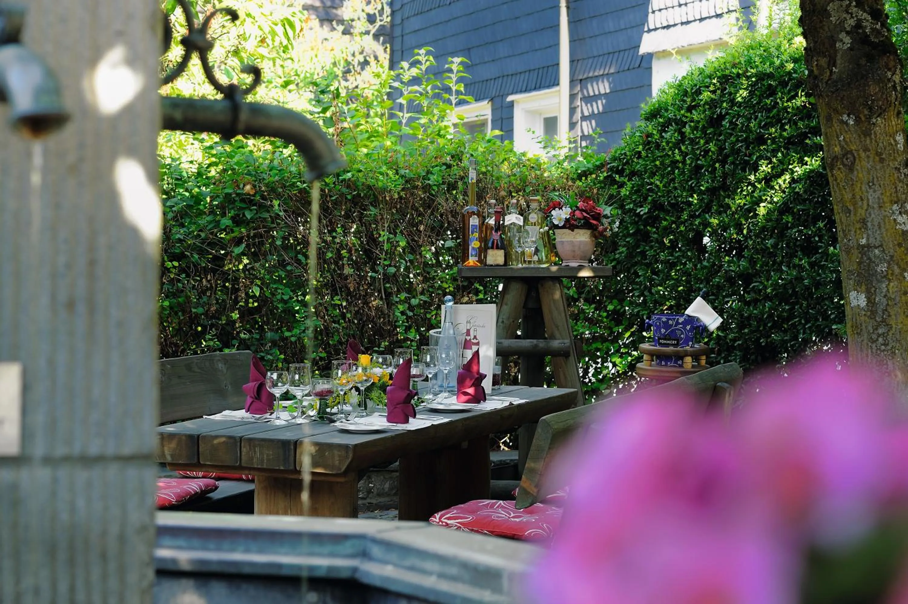 Restaurant/places to eat in Feste Neustadt