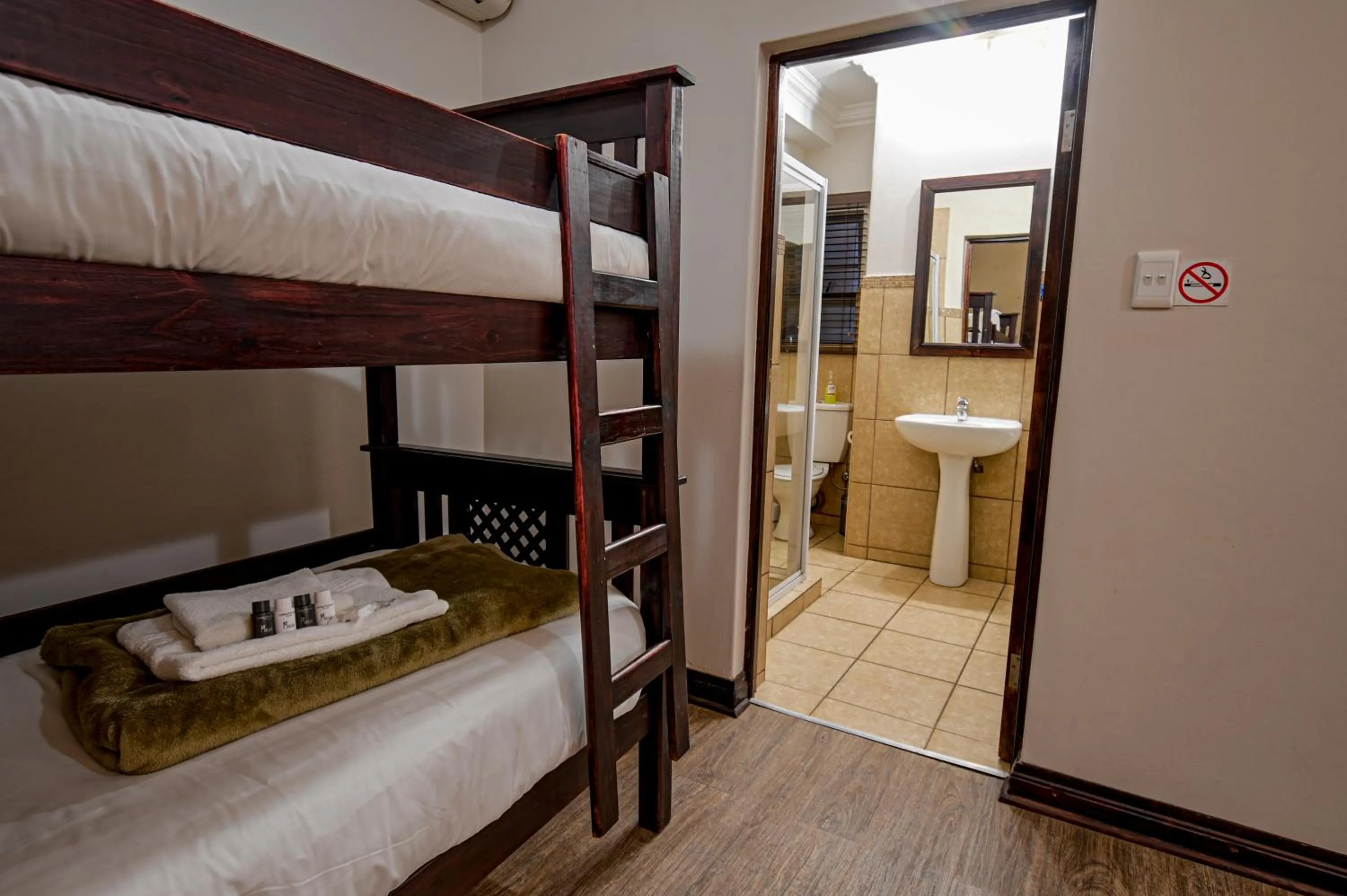 Bathroom, Bed in Villa Bali Luxury Guesthouse