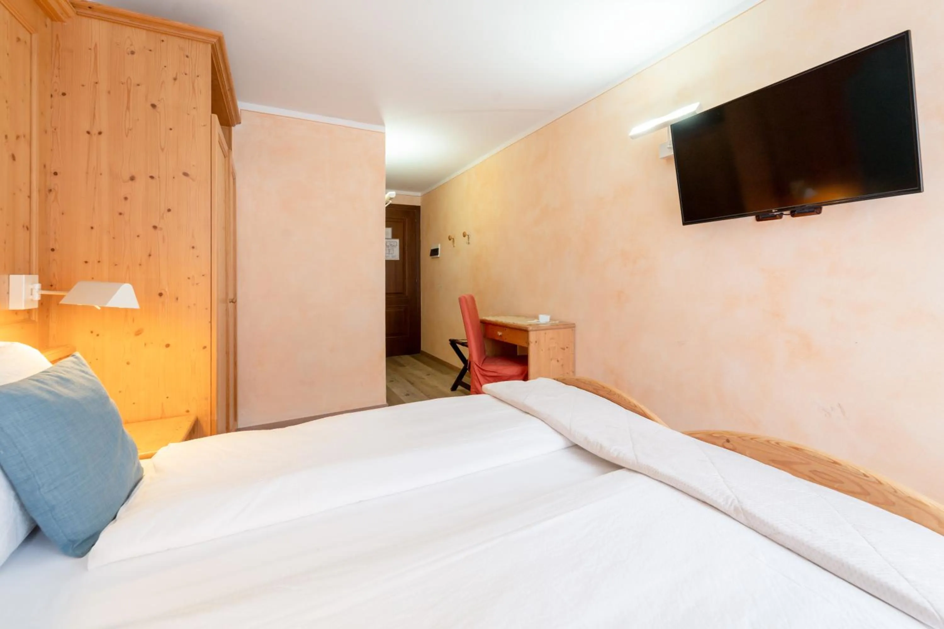 Photo of the whole room, Bed in Negritella Sweet Hotel
