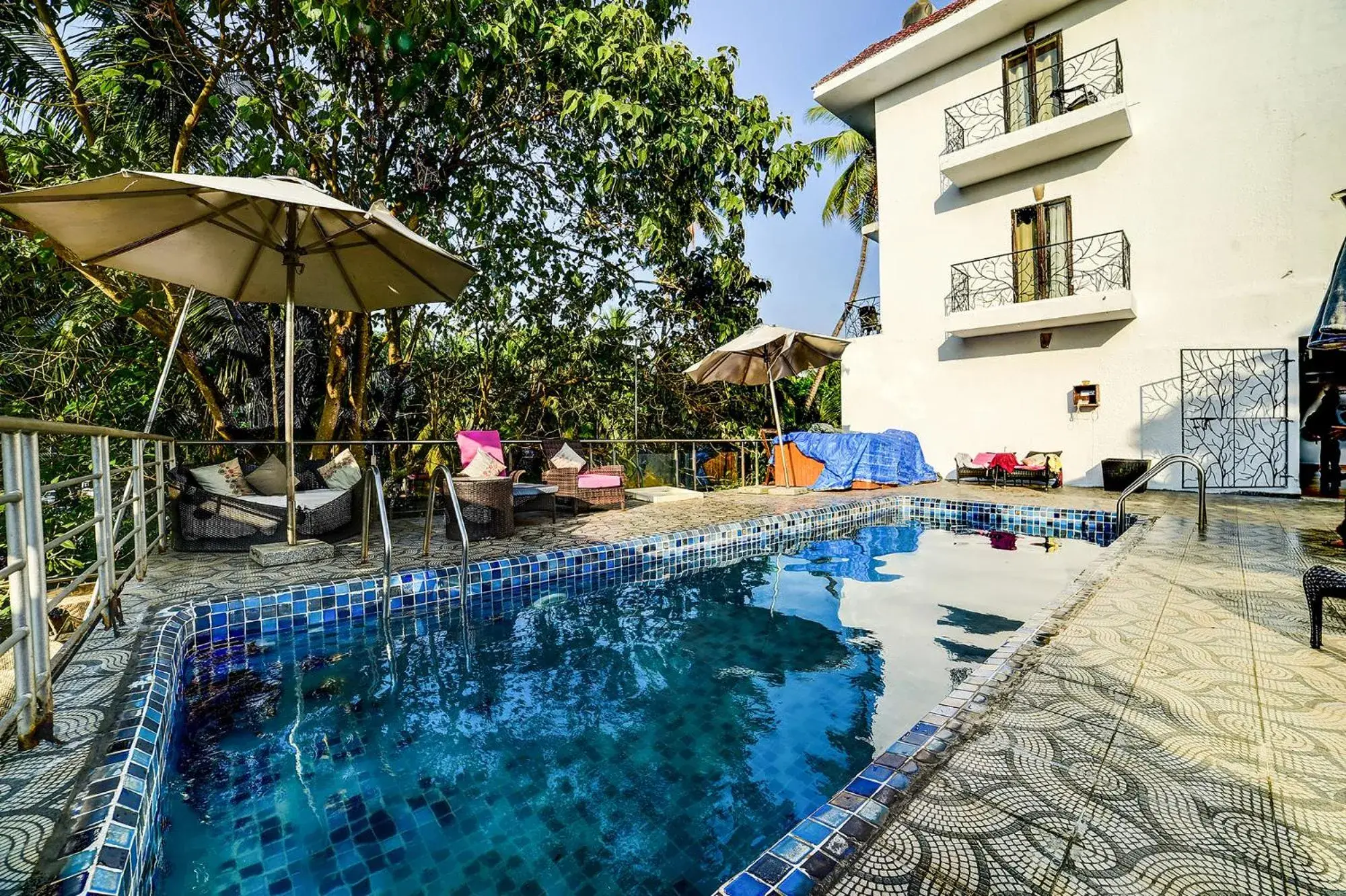 Swimming pool in Nitya Resort, Calangute Swimming pool in Nitya Resort, Calangute