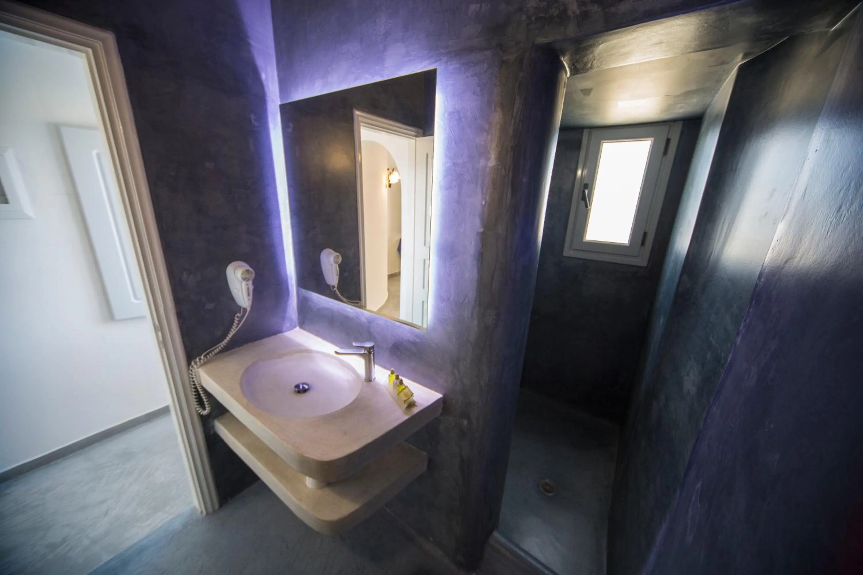 Bathroom in Ianthe Apartments & Villa