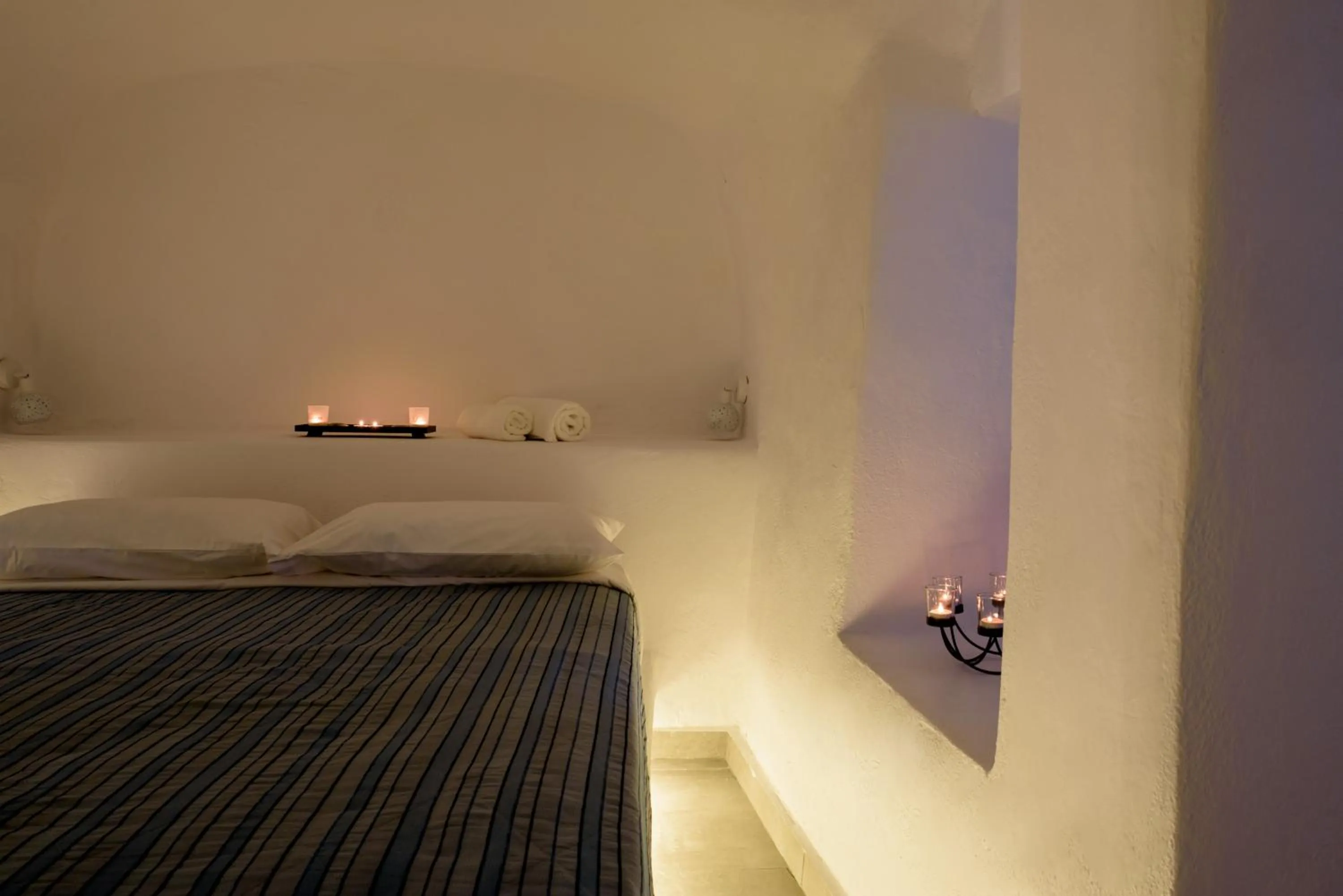 Bedroom, Bed in Ianthe Apartments & Villa