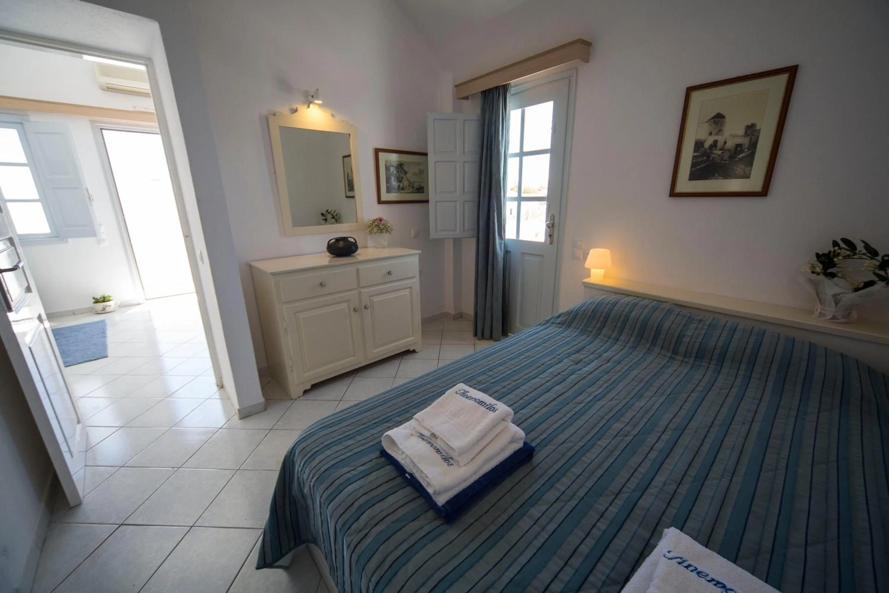 Bedroom, Bed in Ianthe Apartments & Villa