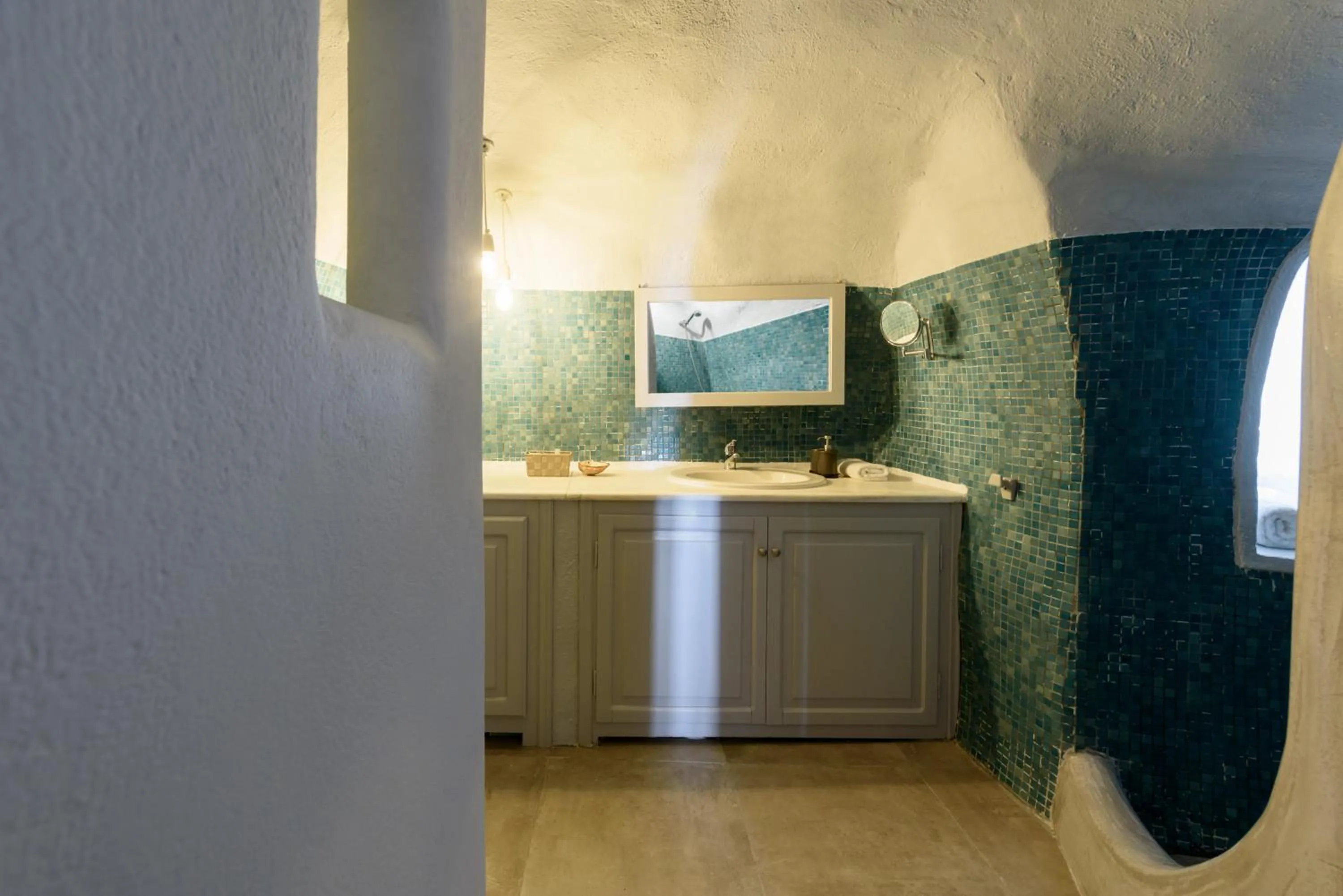 Bathroom in Ianthe Apartments & Villa
