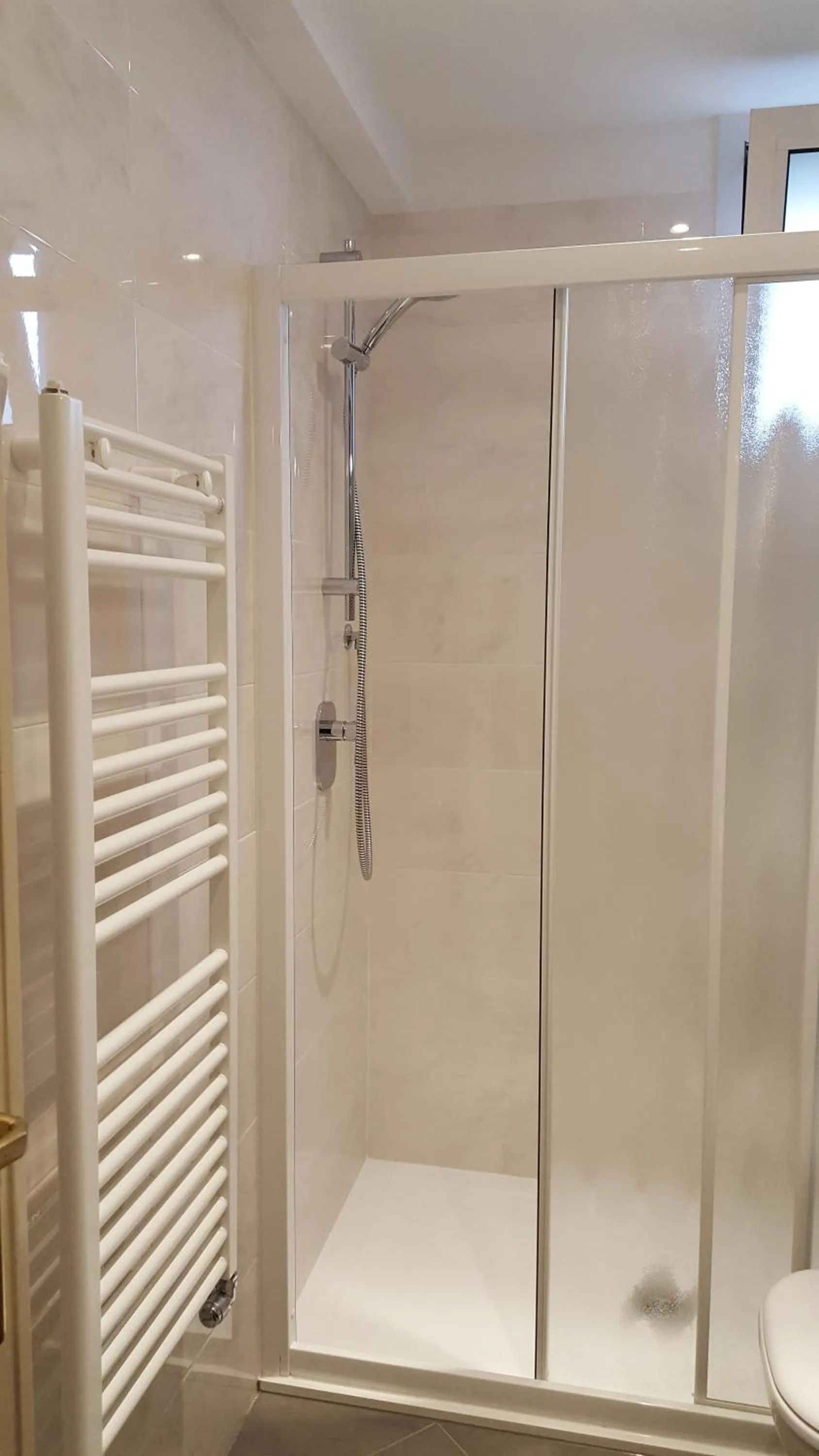 Bathroom in Hotel Garden