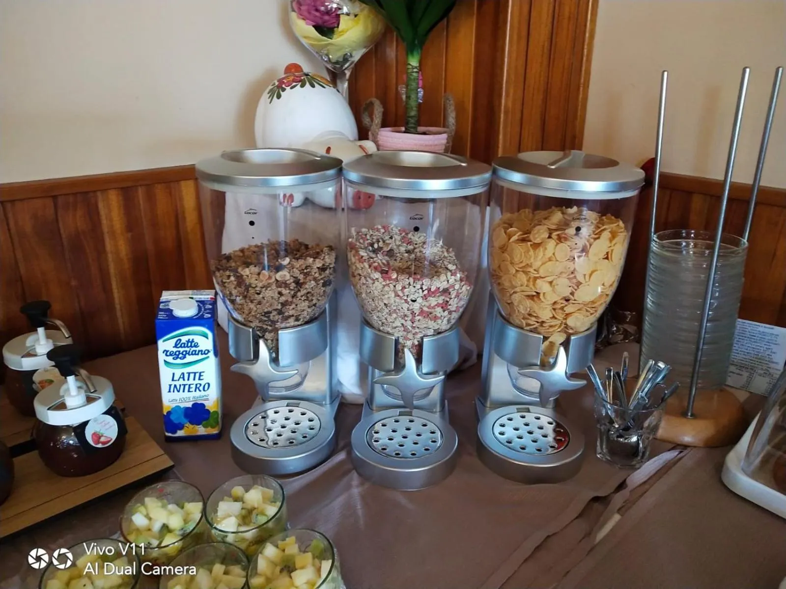 Buffet breakfast in Hotel Garden