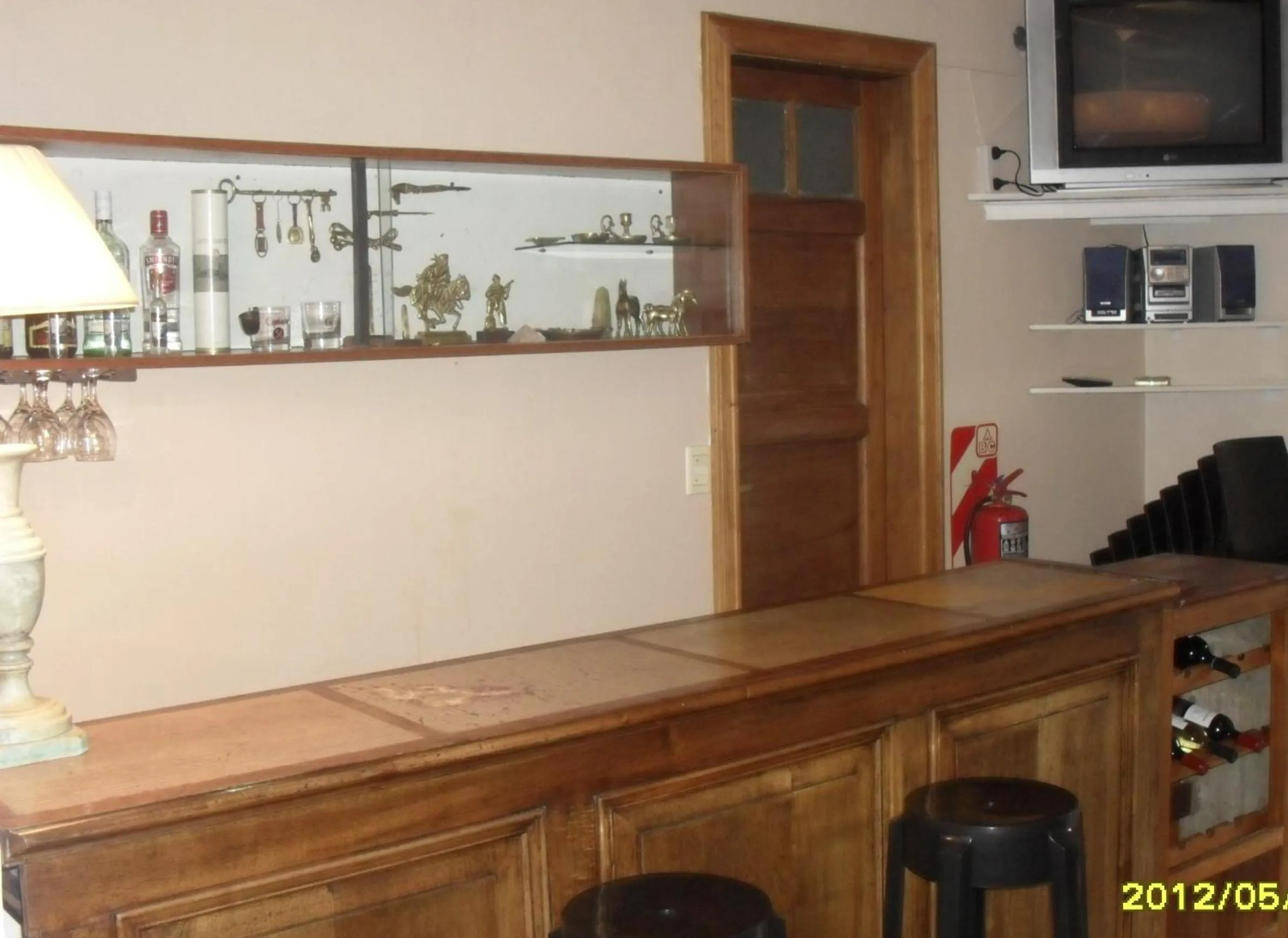 Communal lounge/ TV room in Che Argentina Hostel Suites