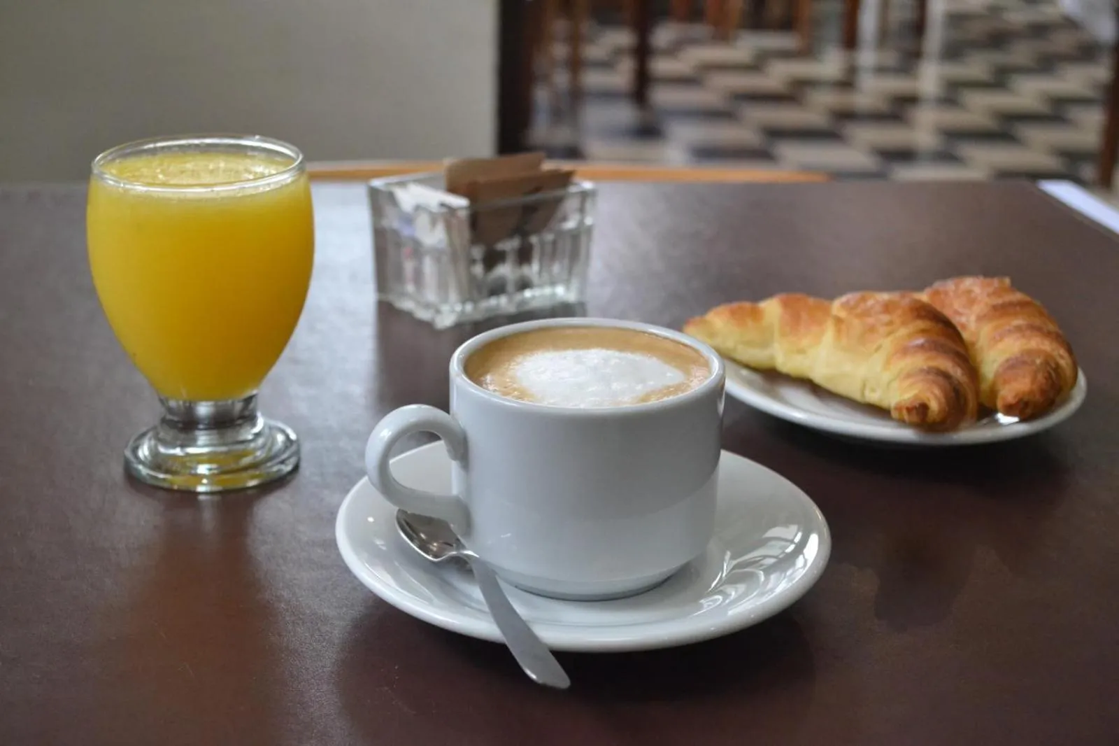 Restaurant/places to eat in Che Argentina Hostel Suites