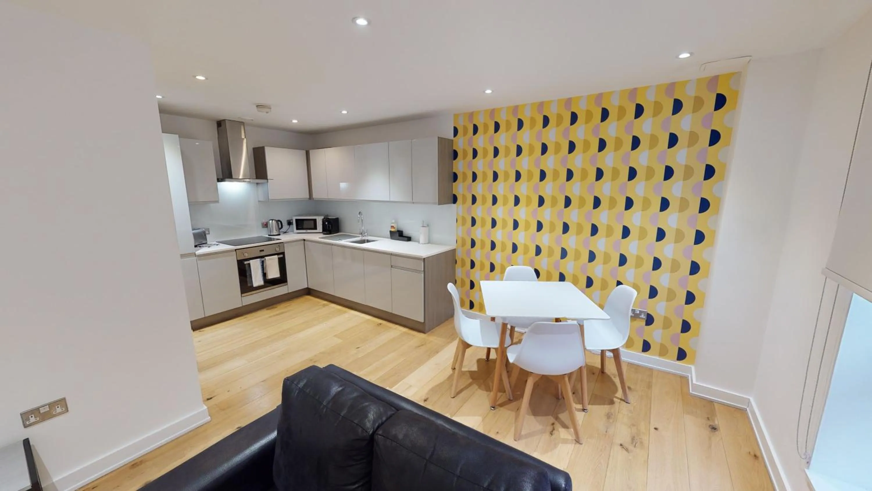 Kitchen or kitchenette in Quay Apartments Manchester