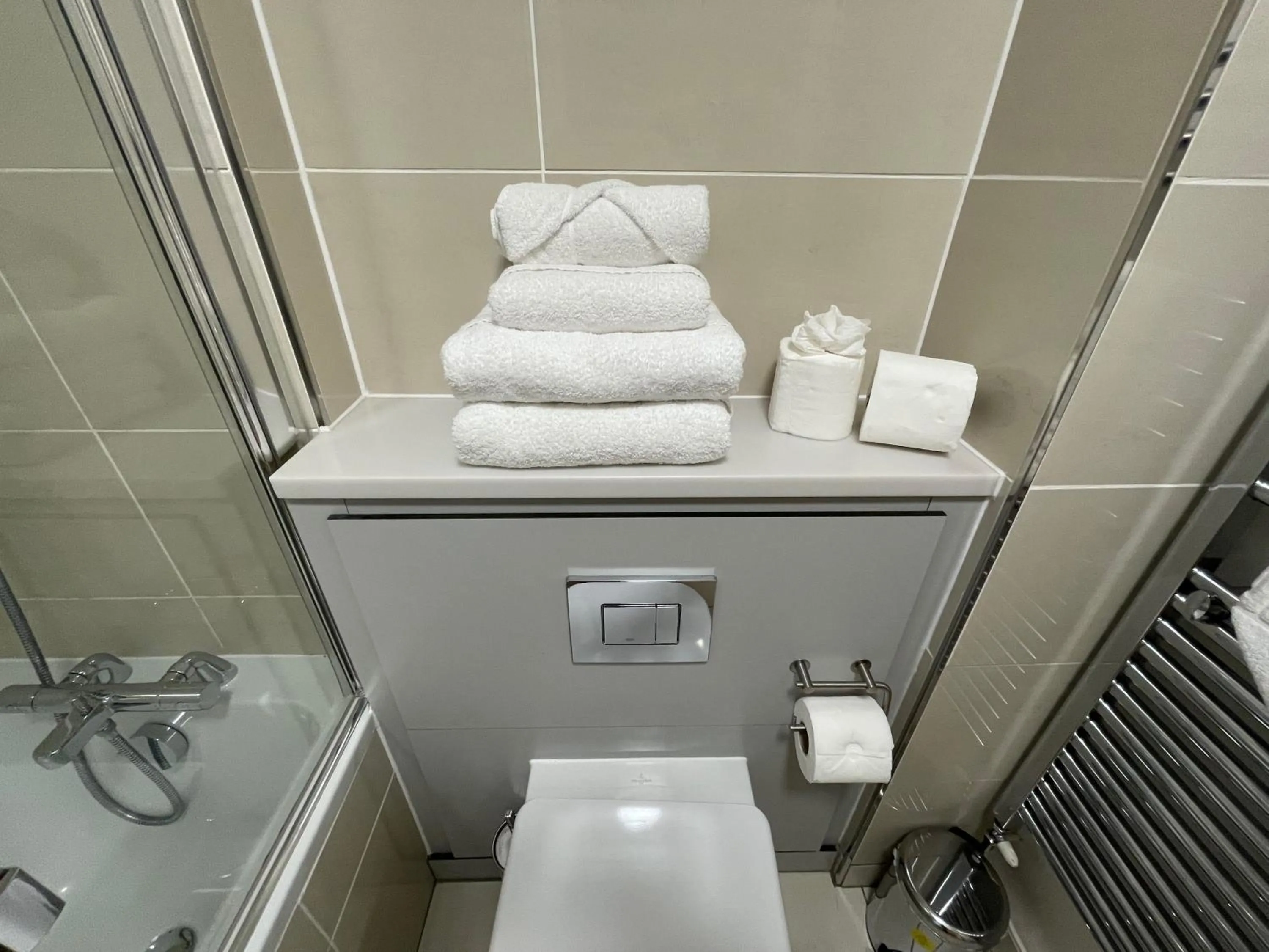 Toilet in Quay Apartments Manchester