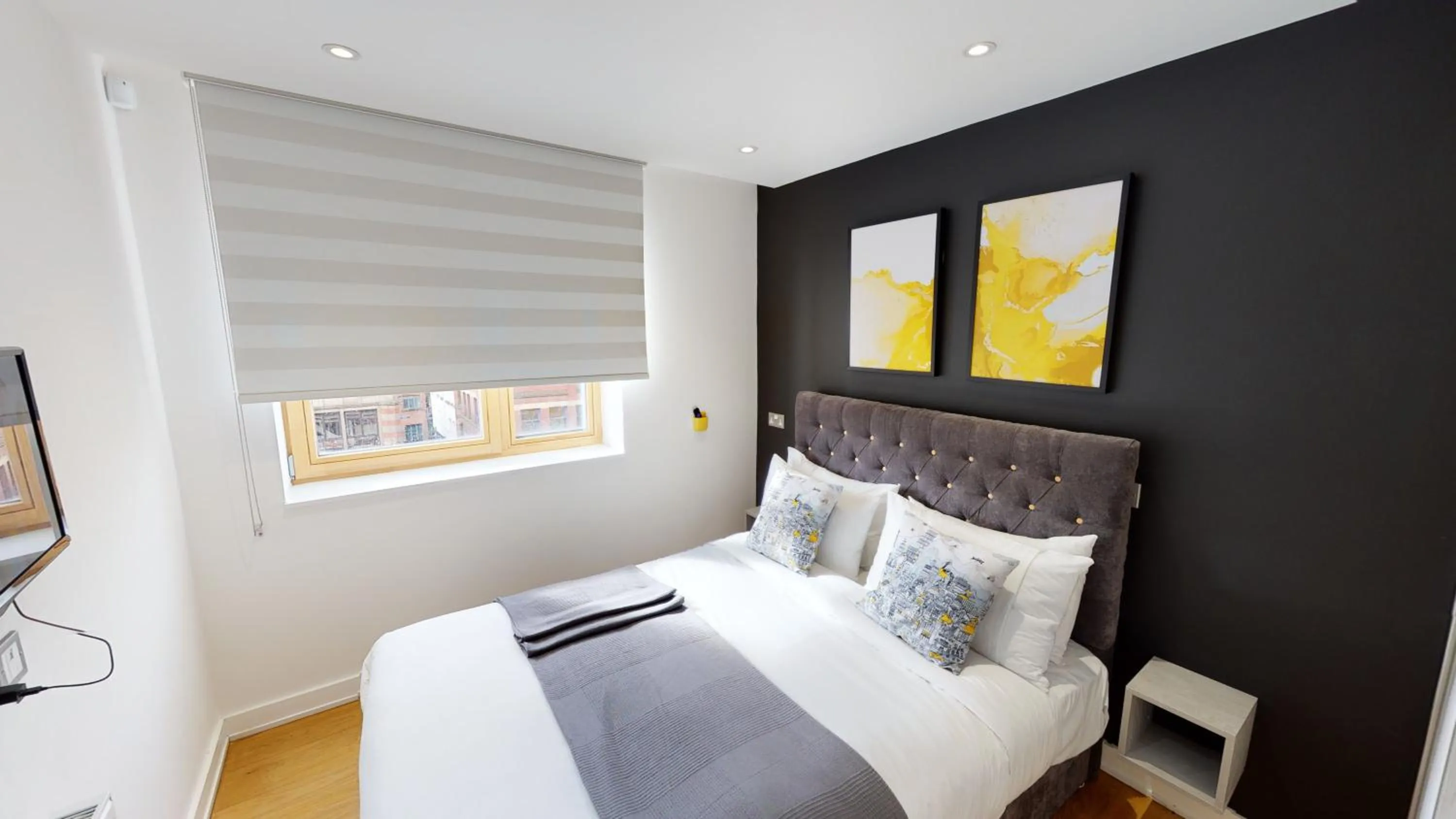 Bed in Quay Apartments Manchester