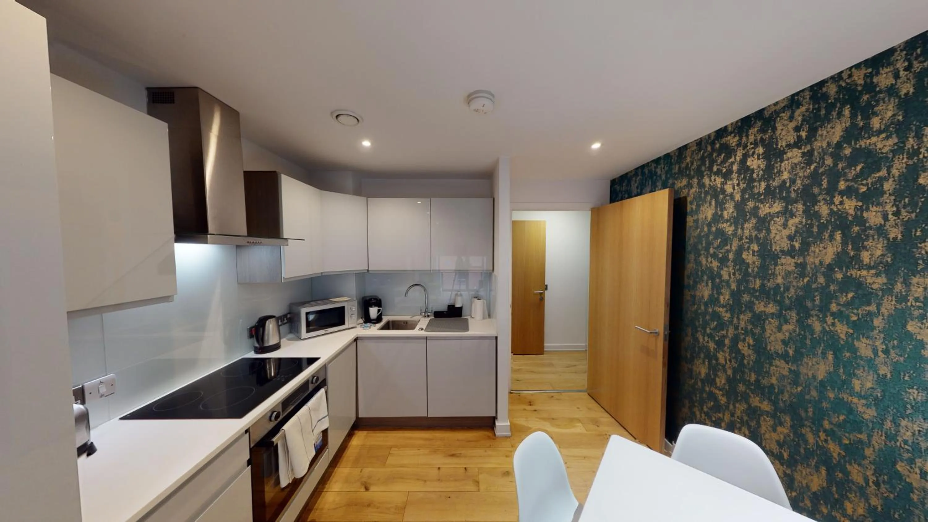 Coffee/tea facilities in Quay Apartments Manchester
