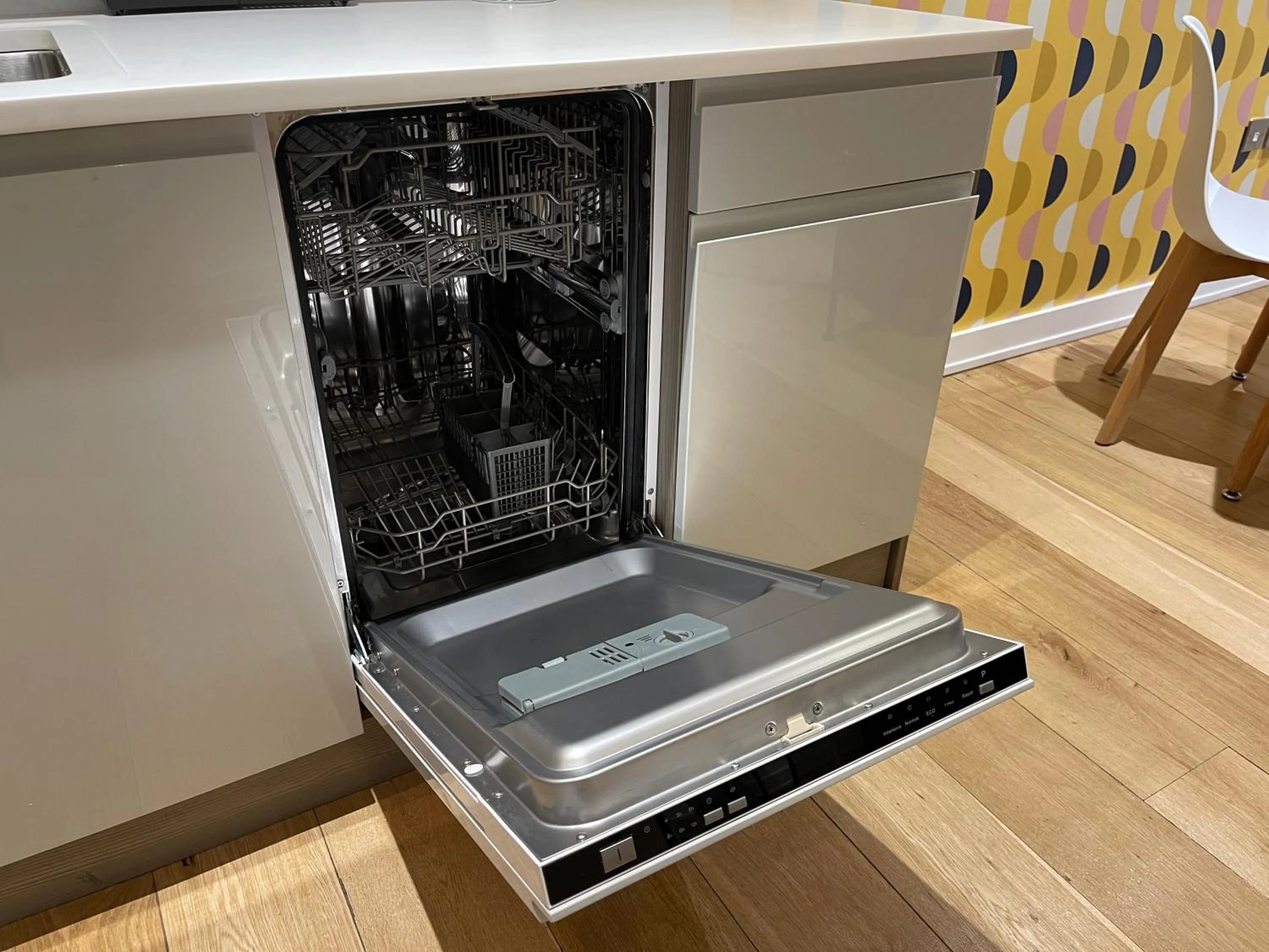 Kitchen or kitchenette in Quay Apartments Manchester