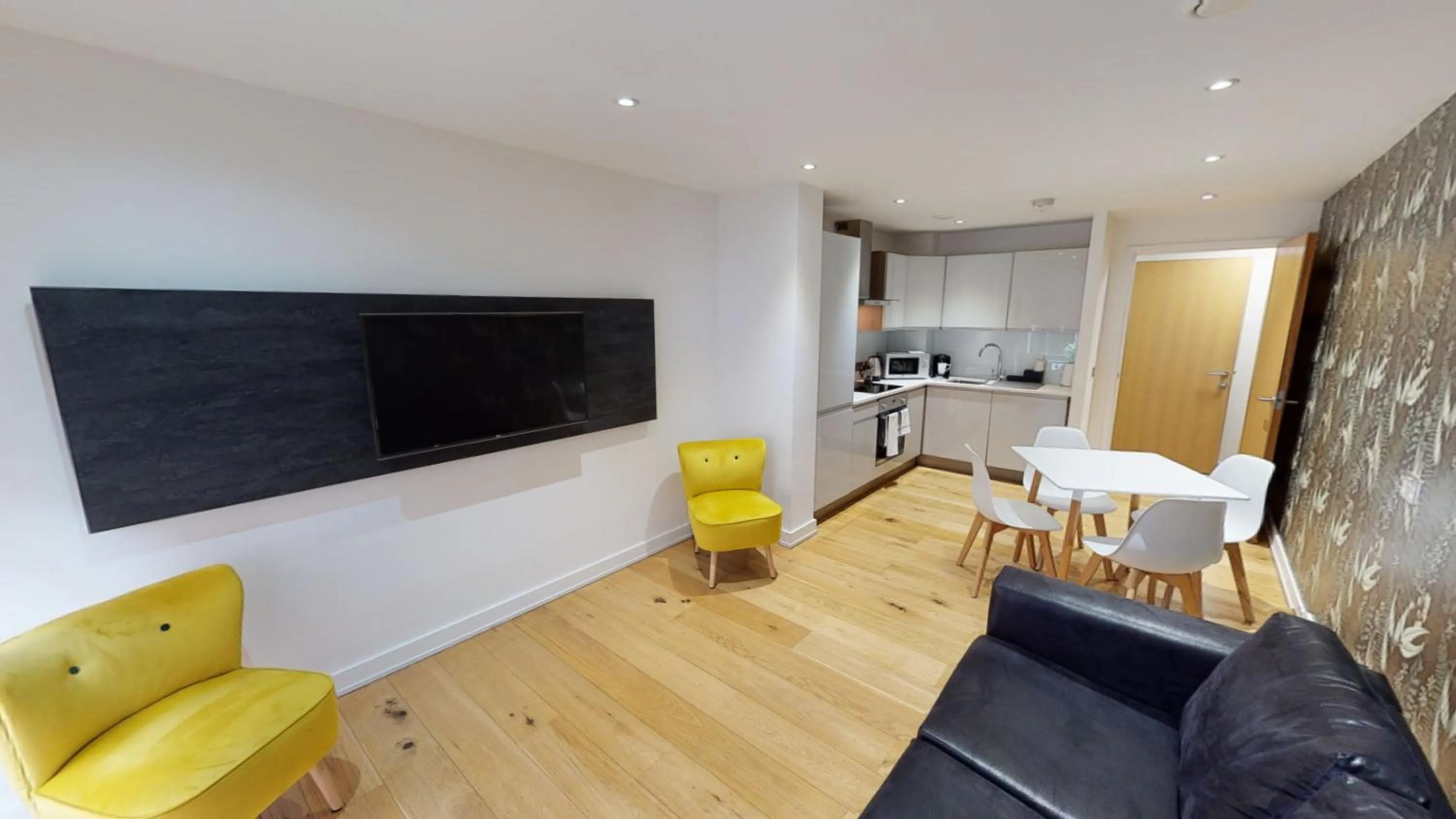 TV and multimedia in Quay Apartments Manchester