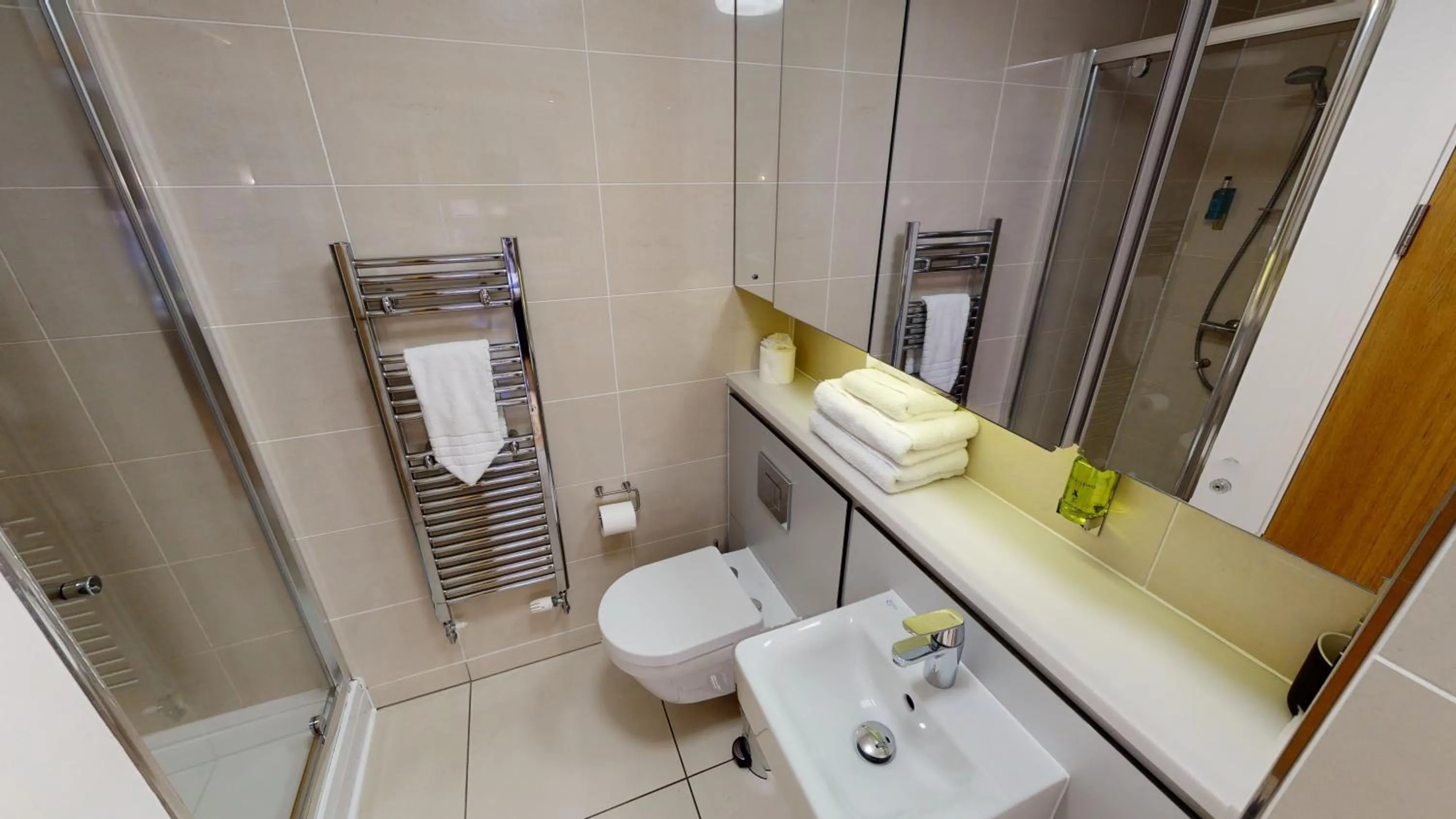 Toilet in Quay Apartments Manchester