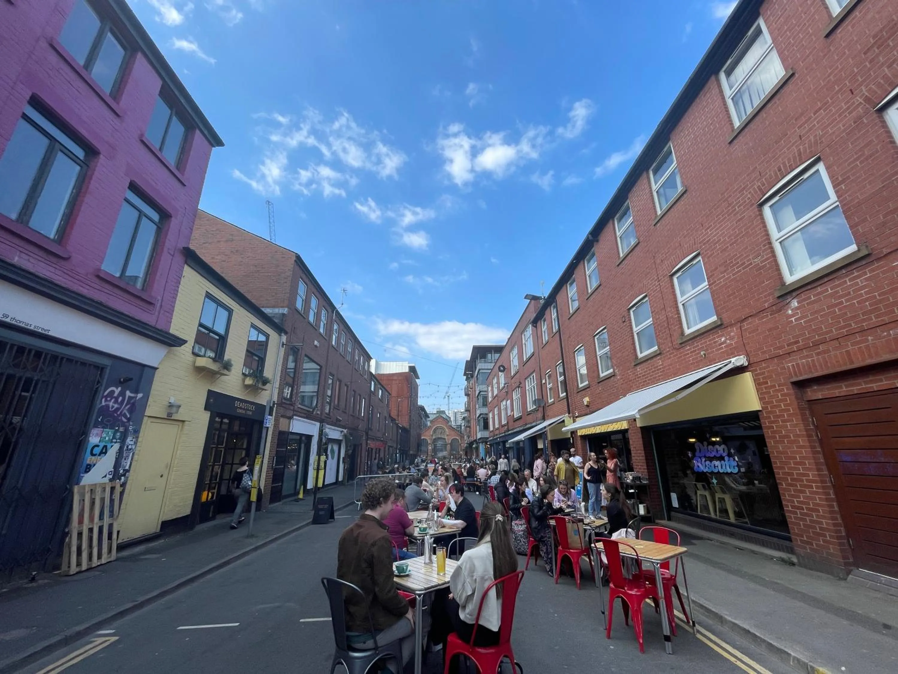 Restaurant/places to eat in Quay Apartments Manchester