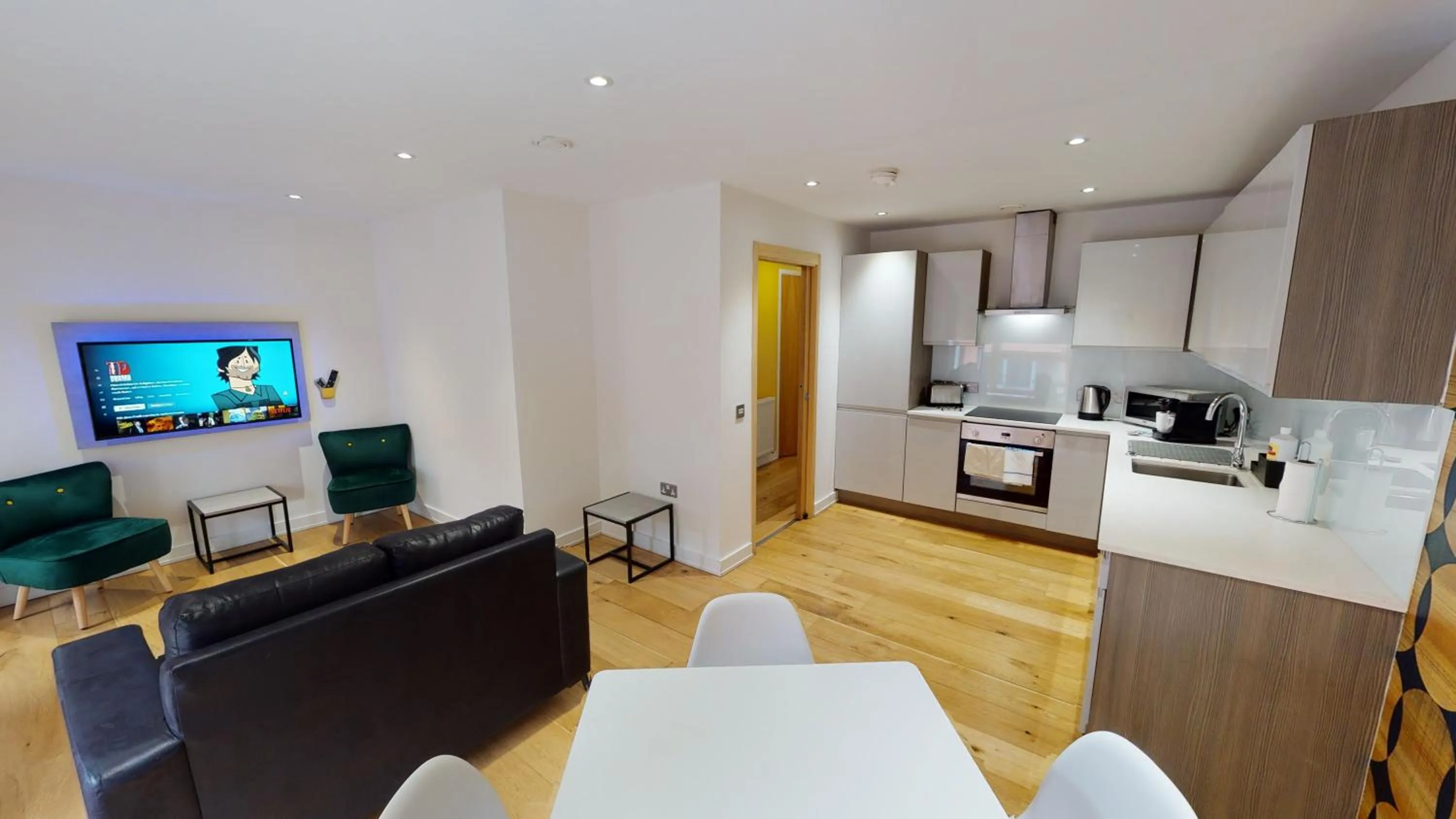 TV and multimedia in Quay Apartments Manchester