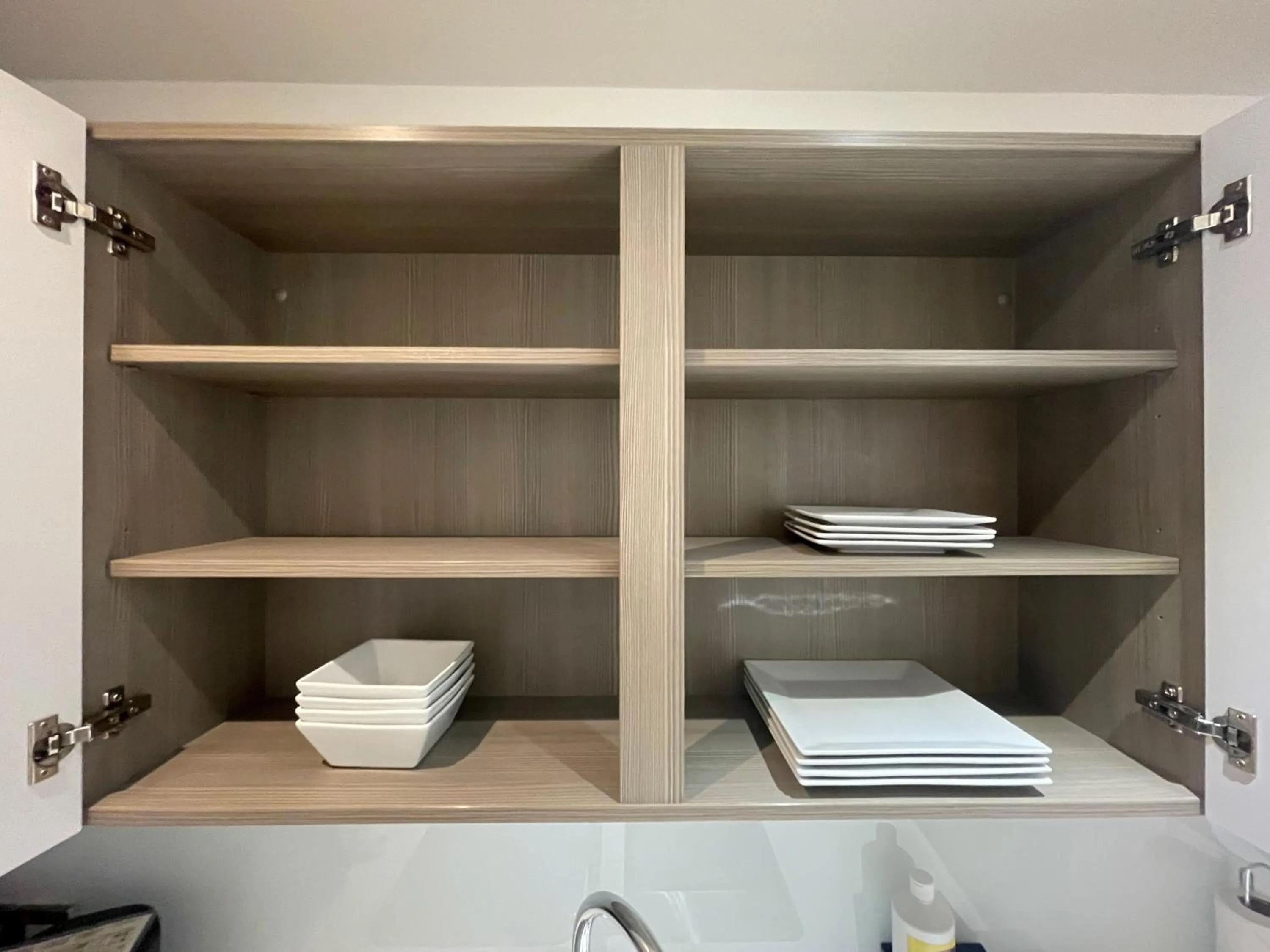 Kitchen or kitchenette in Quay Apartments Manchester