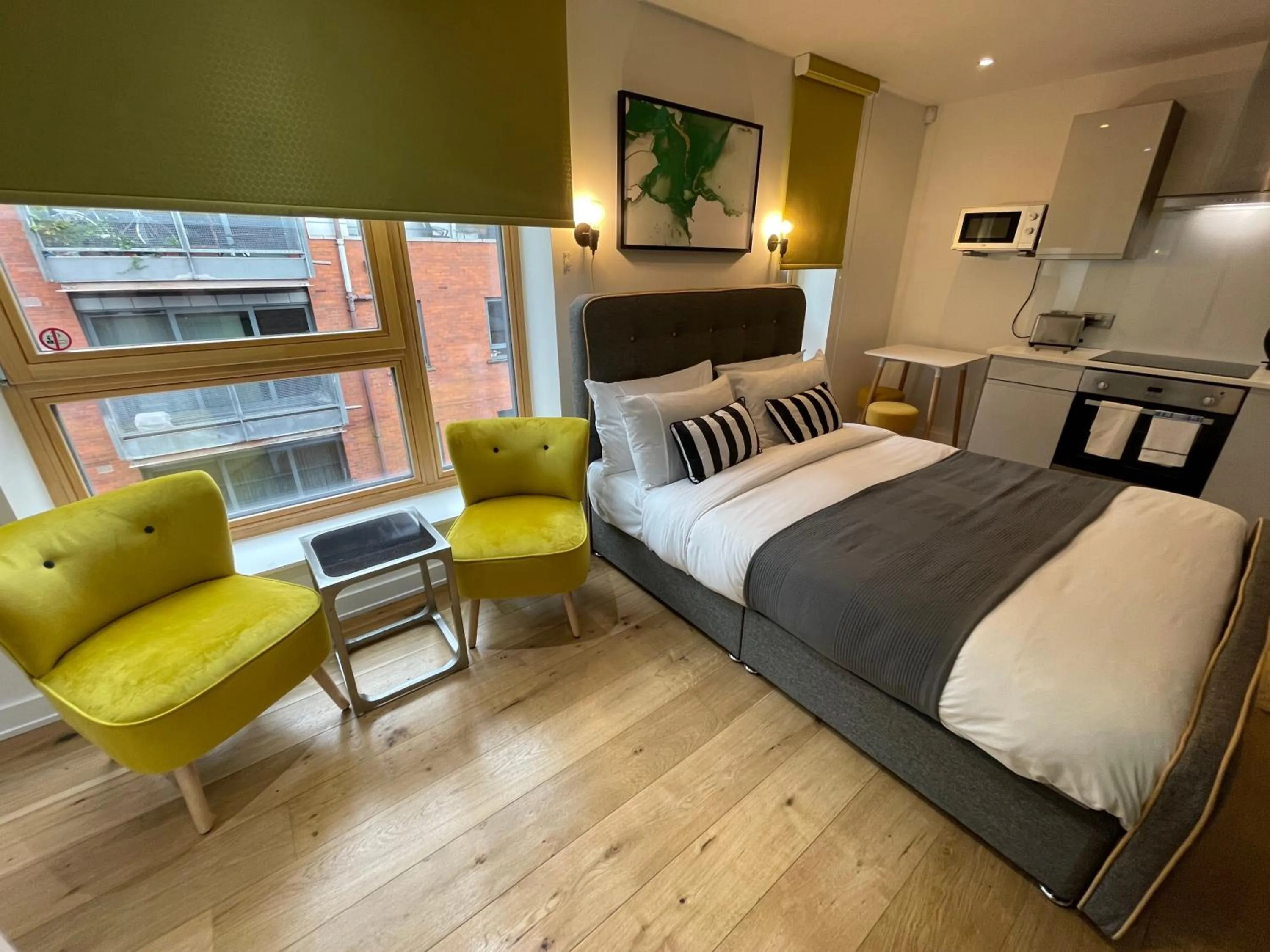 Bed in Quay Apartments Manchester