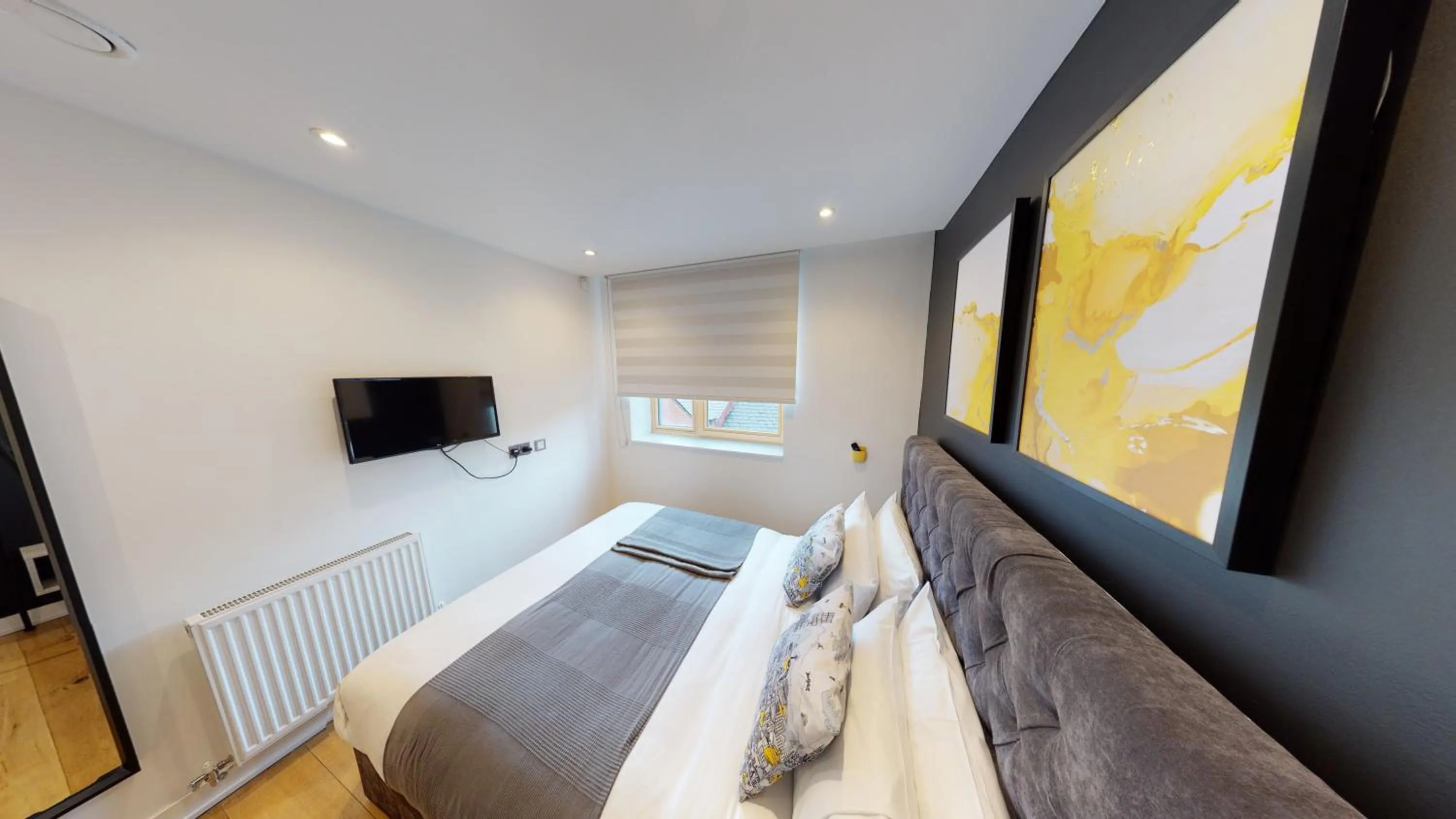 Bed in Quay Apartments Manchester