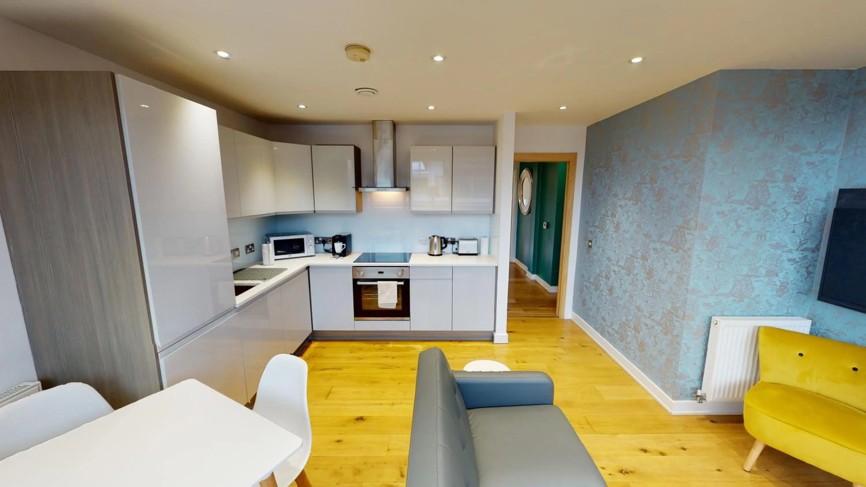 Kitchen or kitchenette in Quay Apartments Manchester