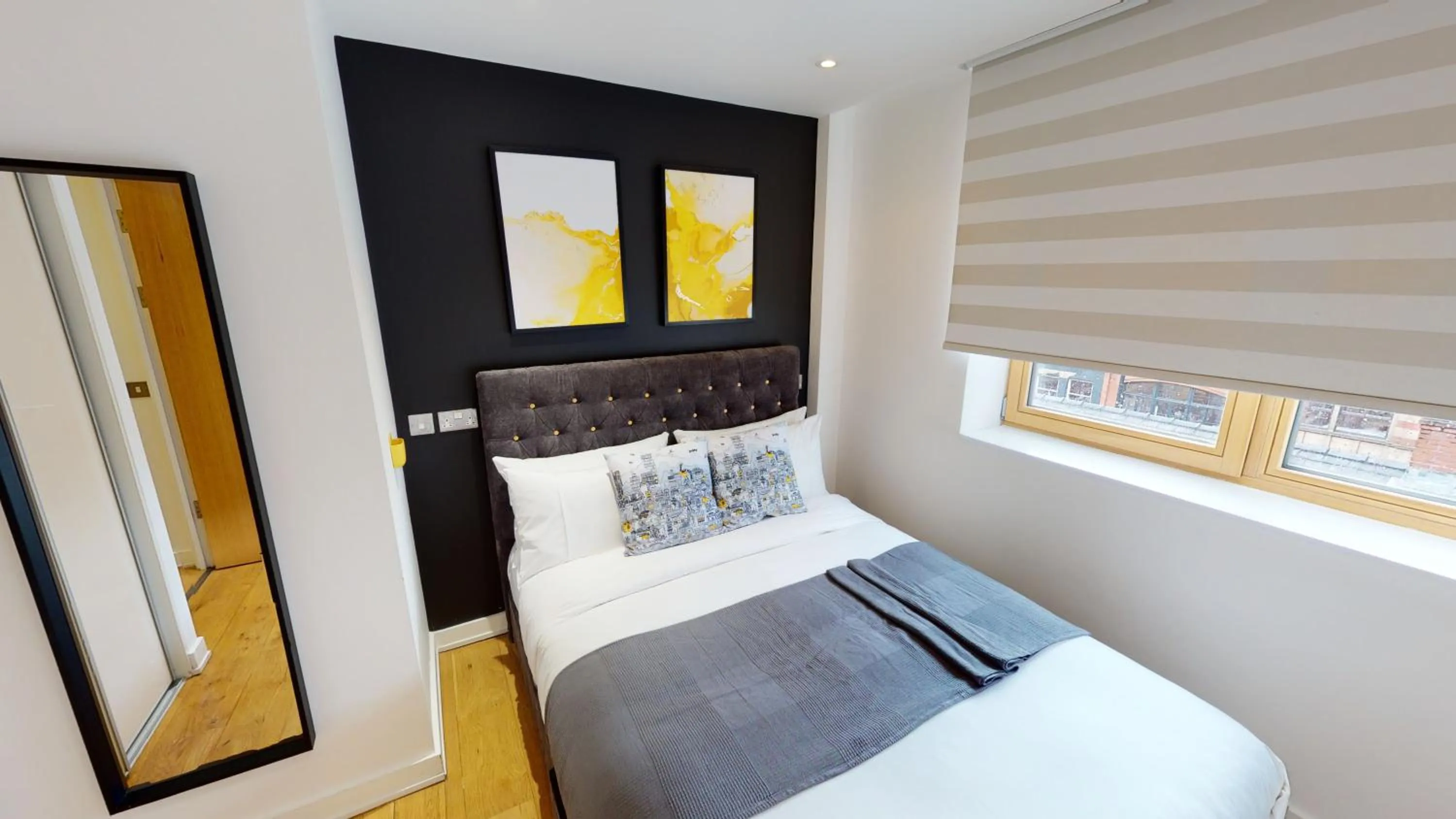 Bed in Quay Apartments Manchester