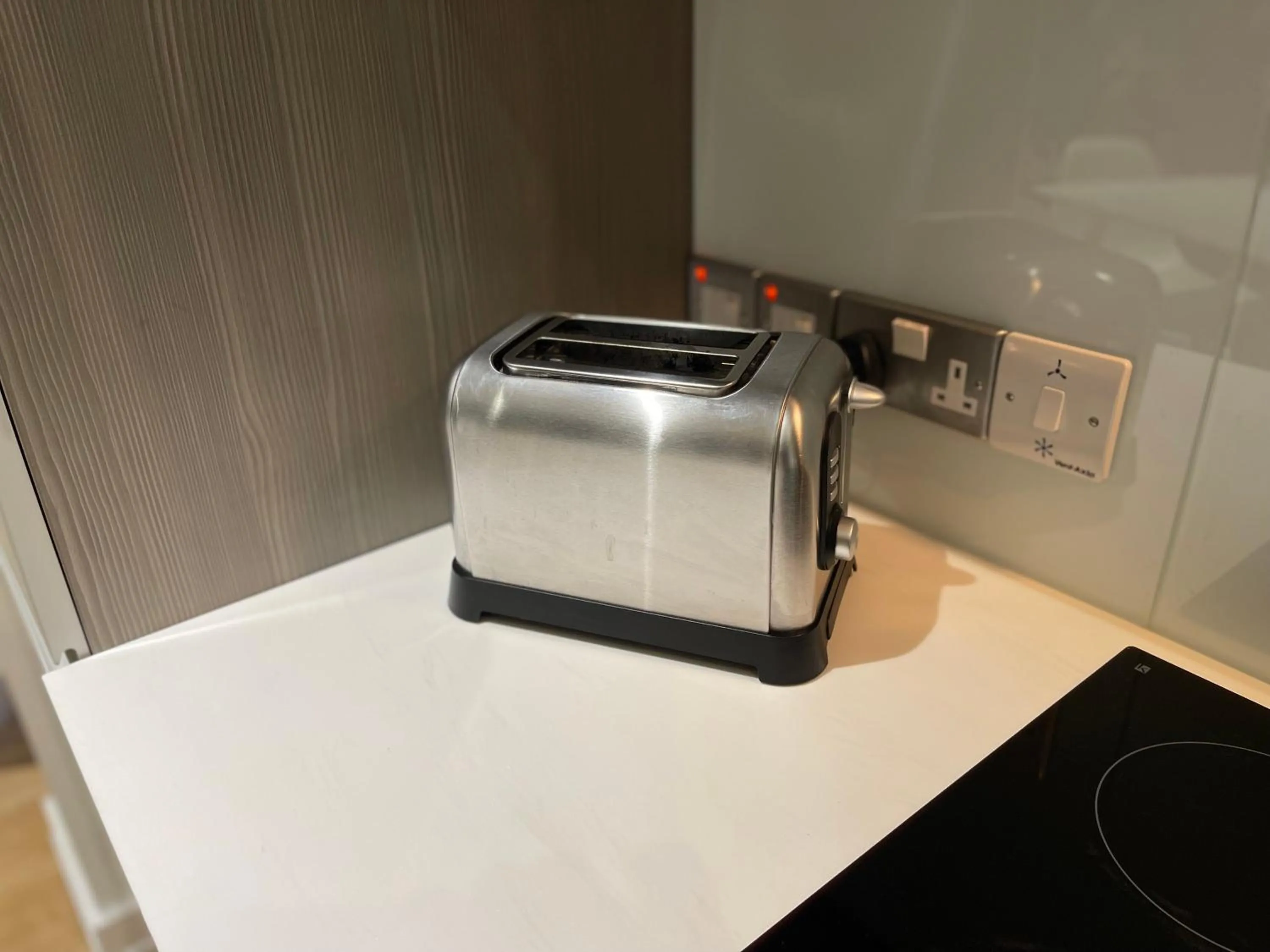 Kitchen or kitchenette in Quay Apartments Manchester