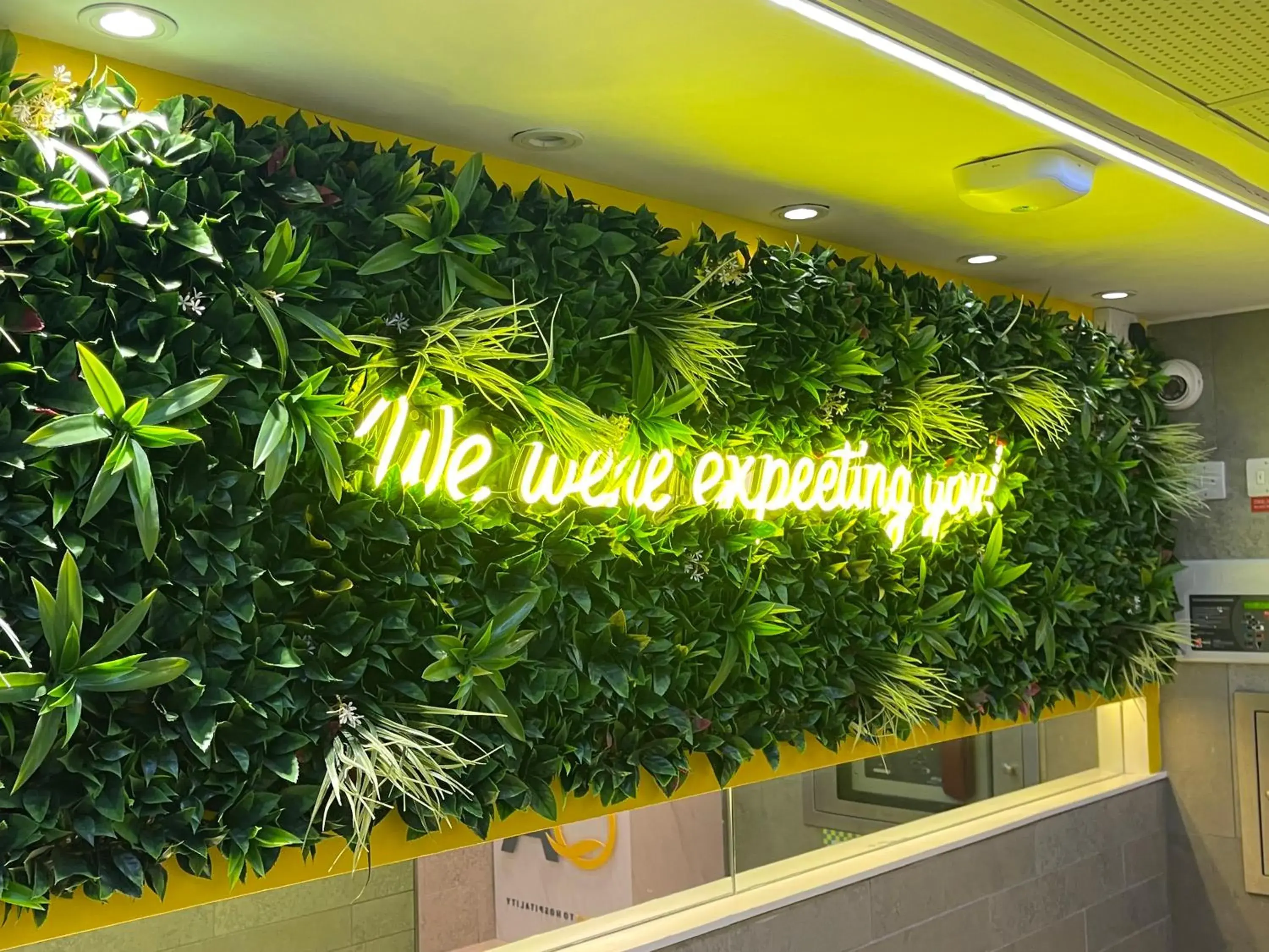 Two-Bedroom Apartment in Quay Apartments Manchester Two-Bedroom Apartment in Quay Apartments Manchester