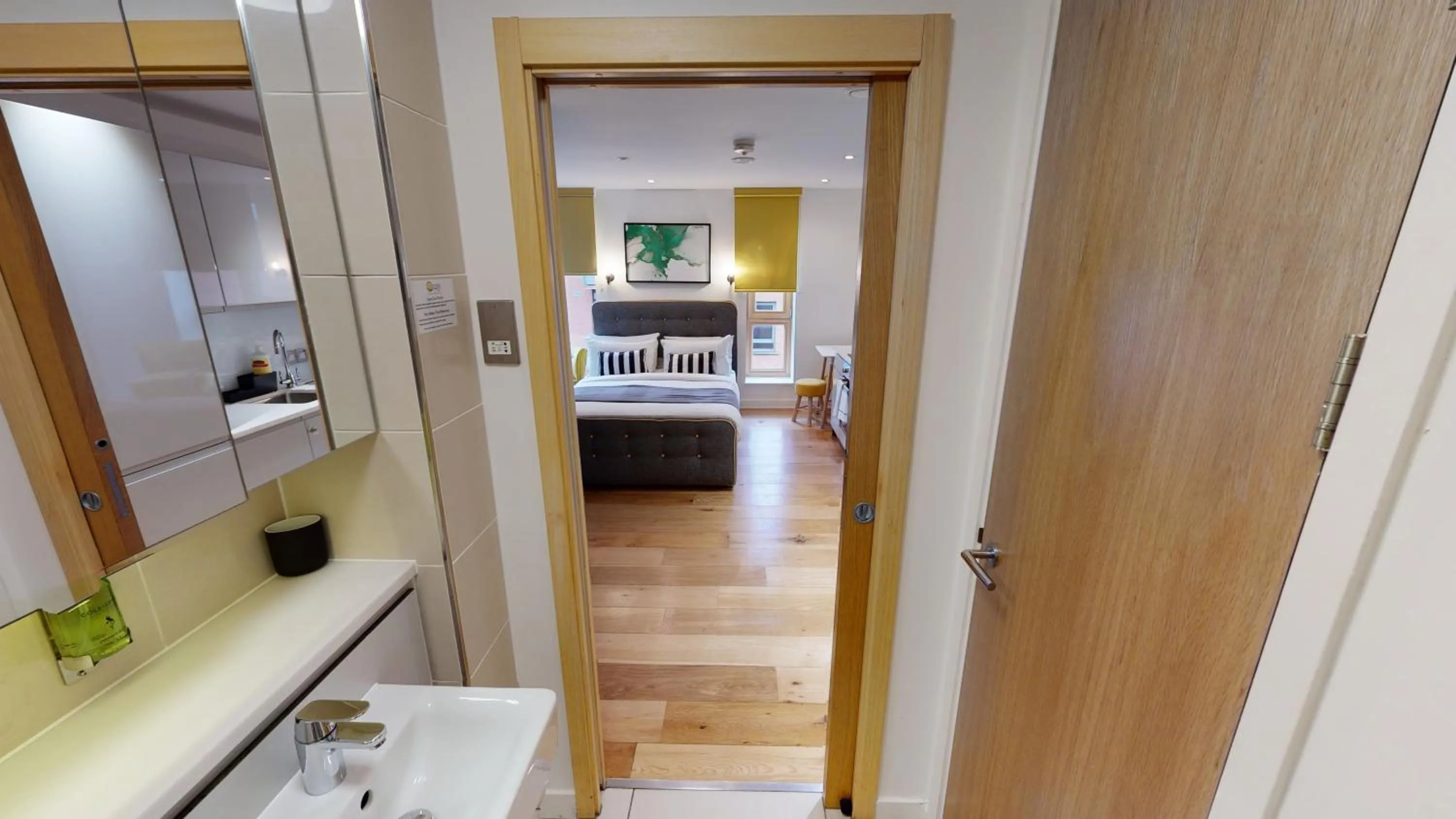 Shower in Quay Apartments Manchester