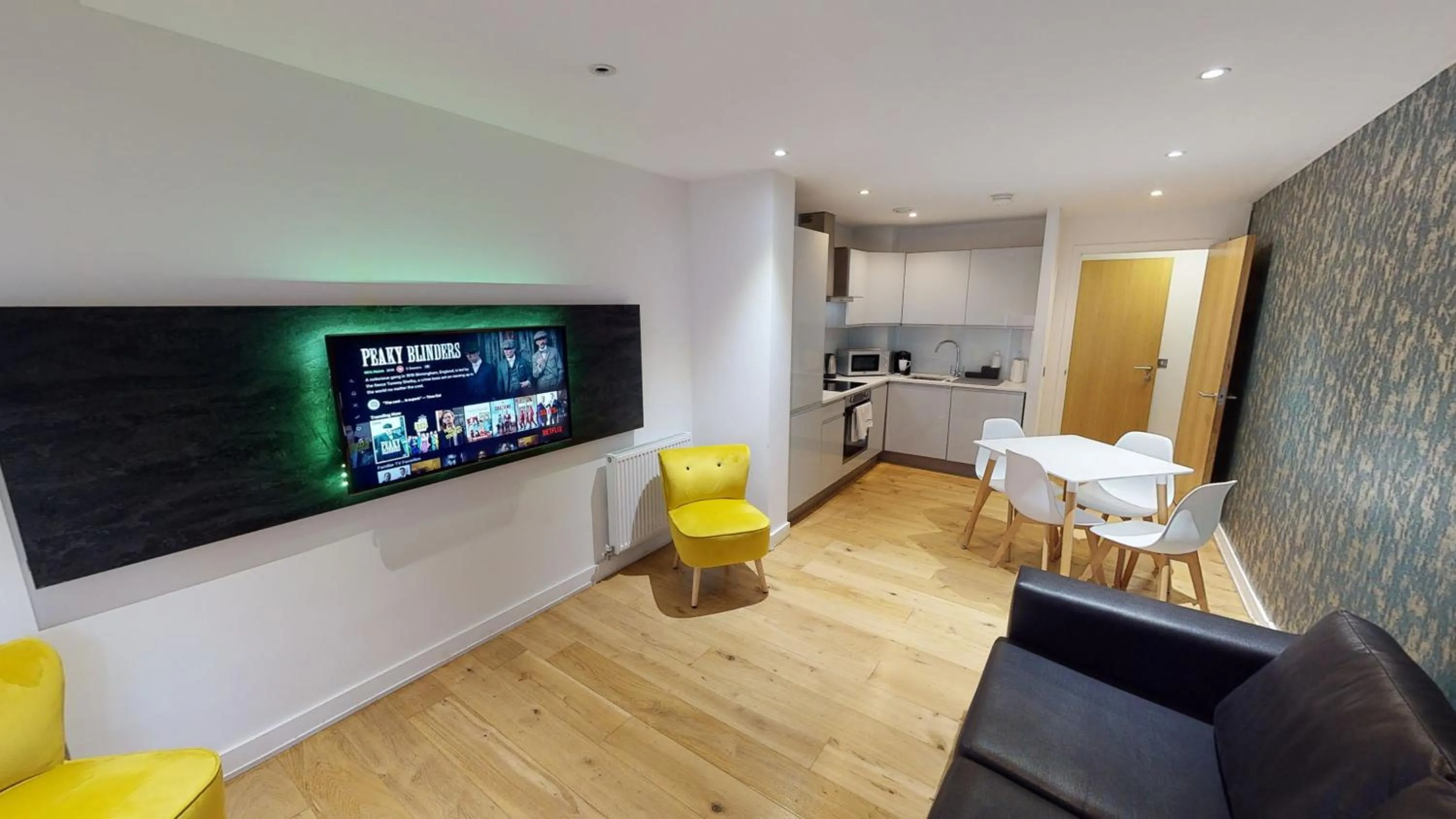 TV and multimedia in Quay Apartments Manchester