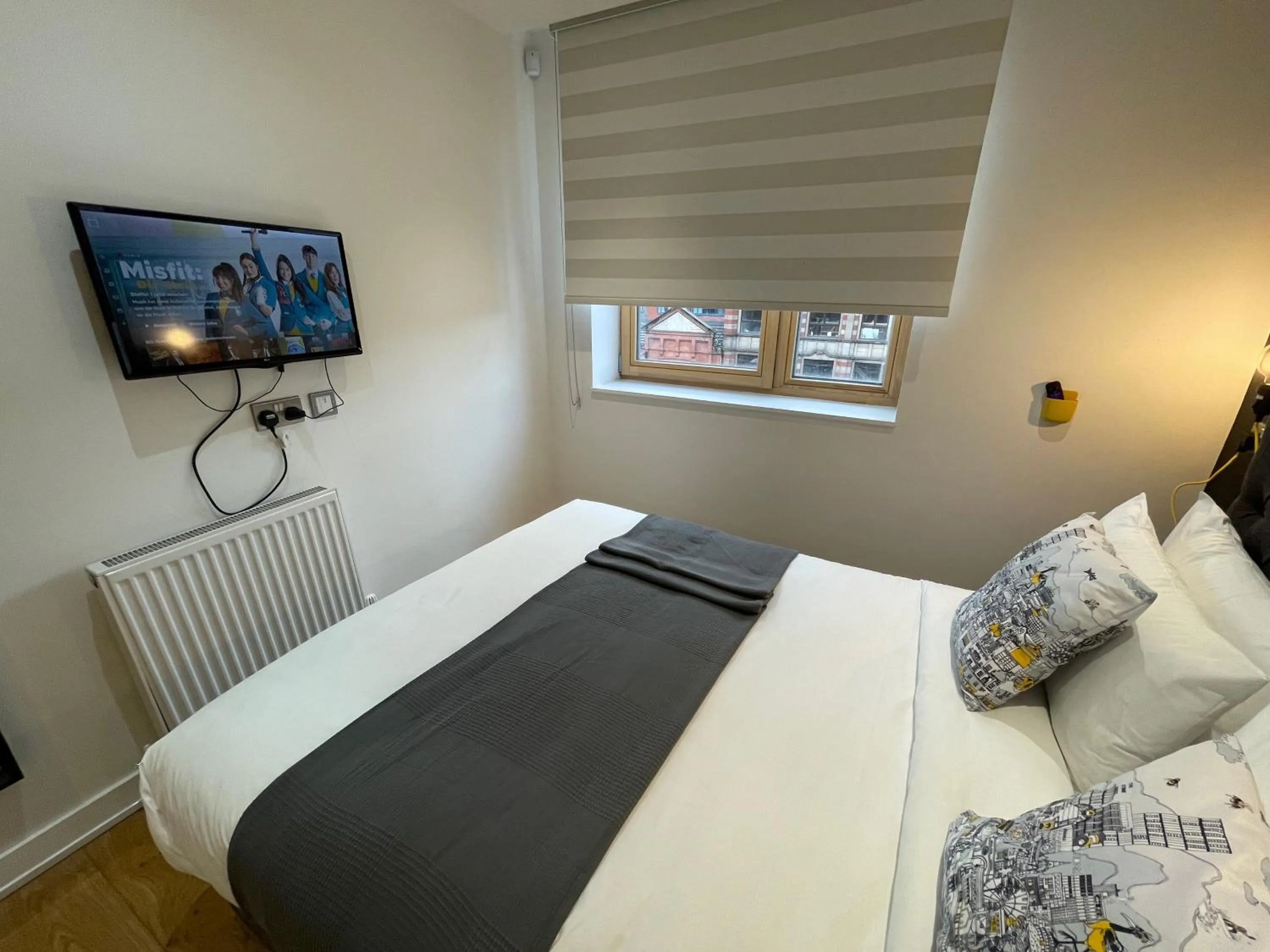 Bed in Quay Apartments Manchester