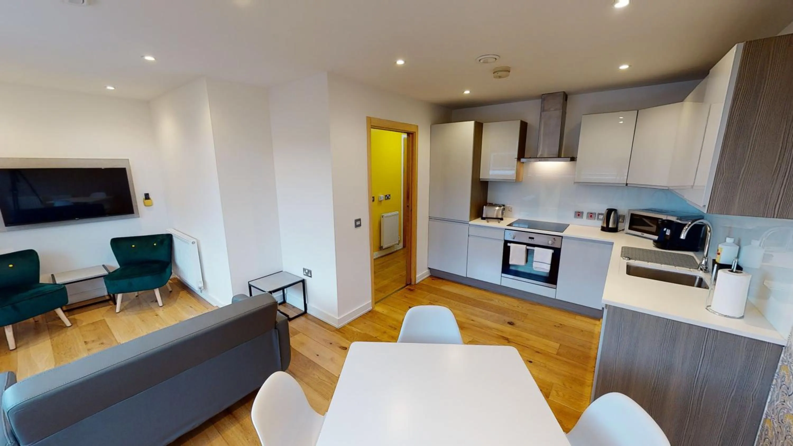 TV and multimedia in Quay Apartments Manchester