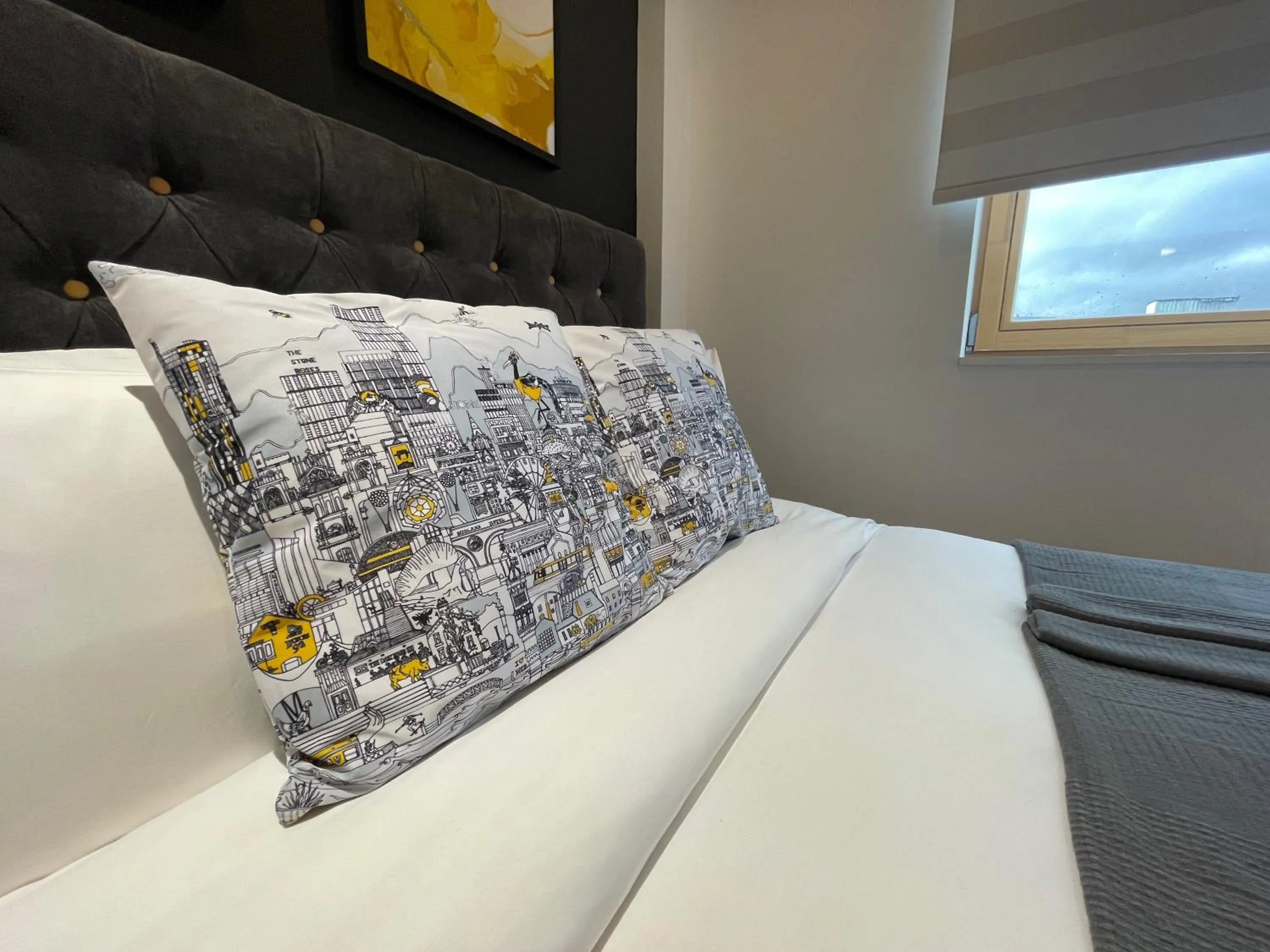 Bed in Quay Apartments Manchester