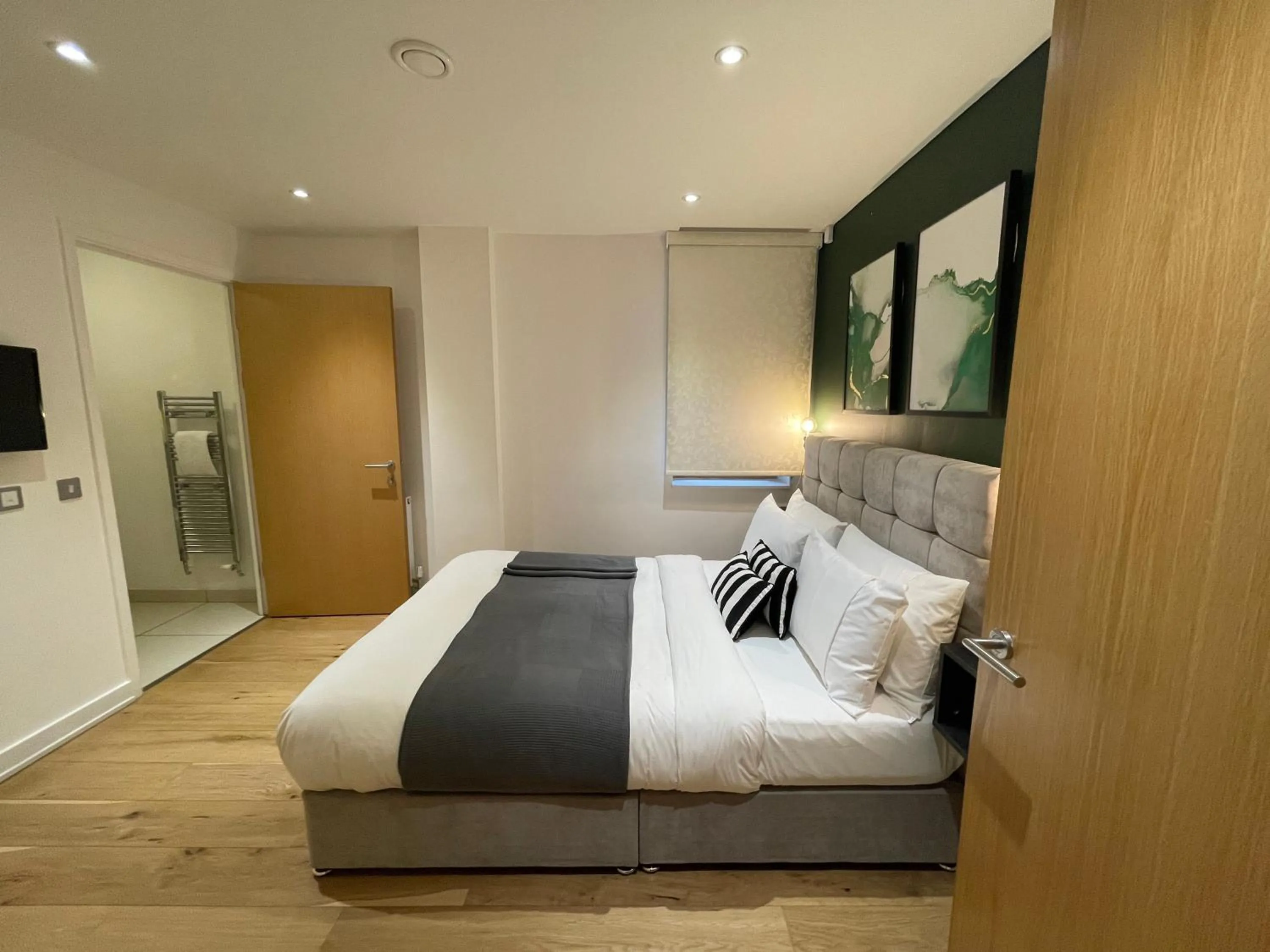 Bed in Quay Apartments Manchester