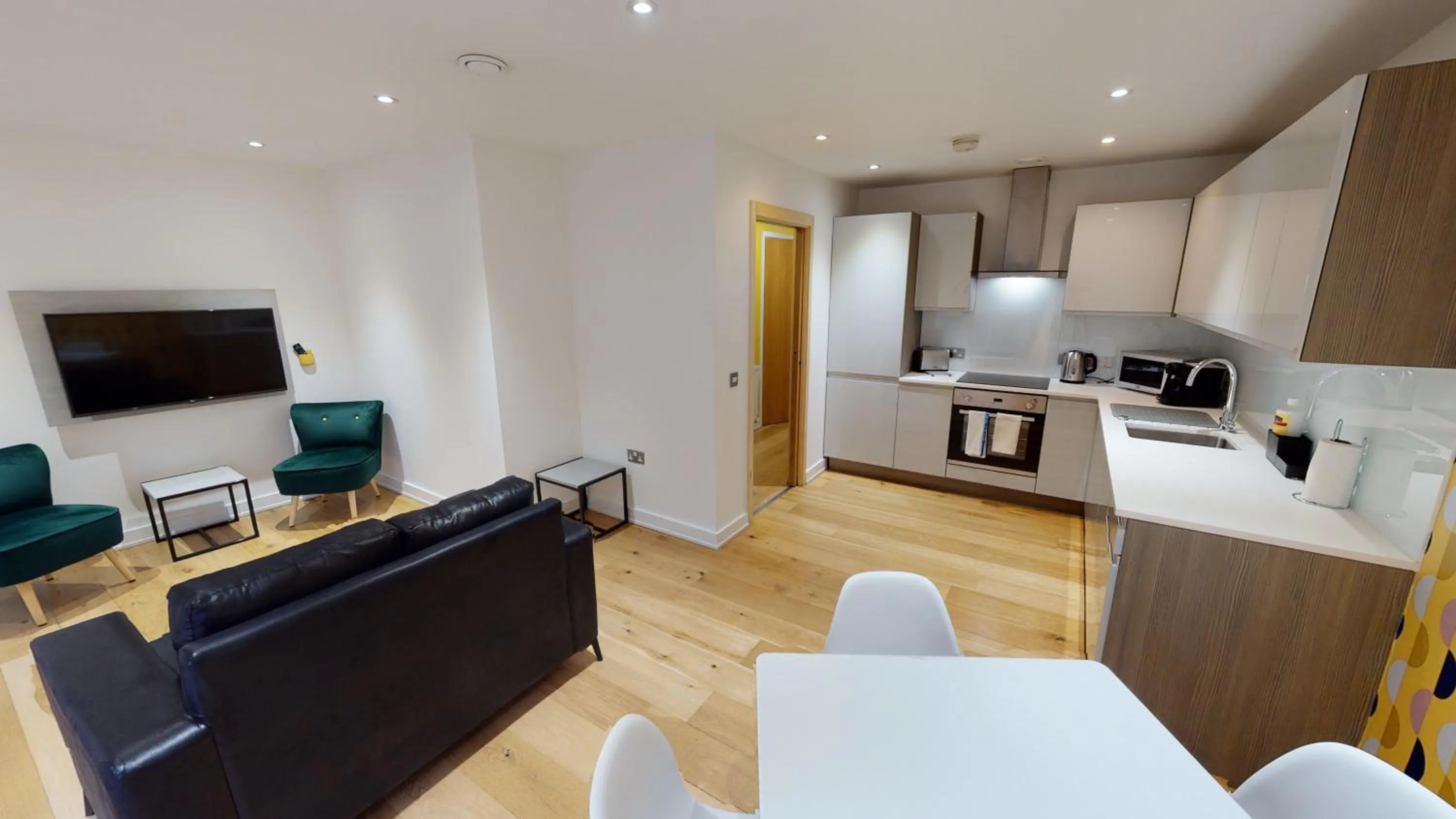 TV and multimedia in Quay Apartments Manchester