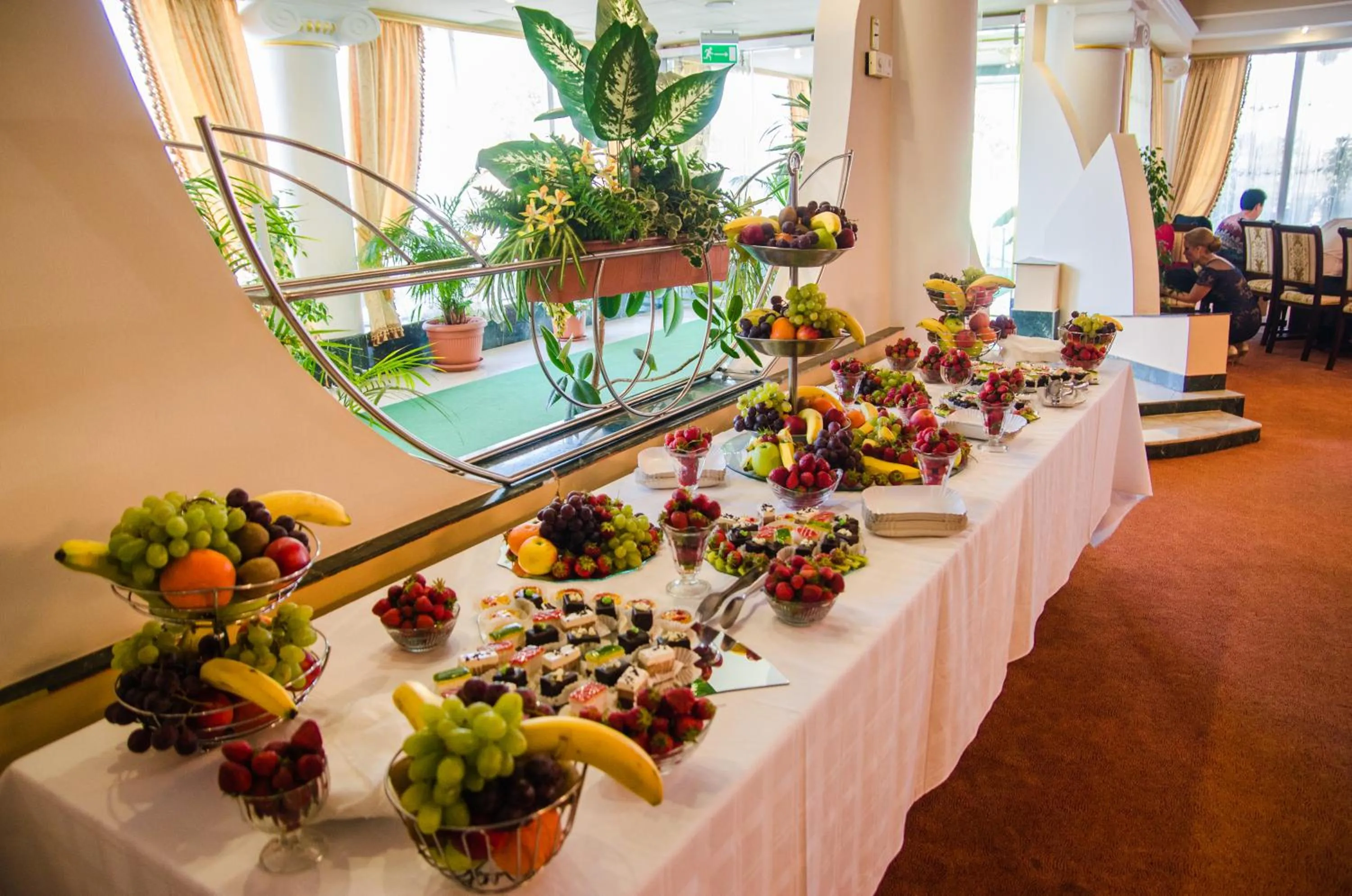 Food in Hotel President