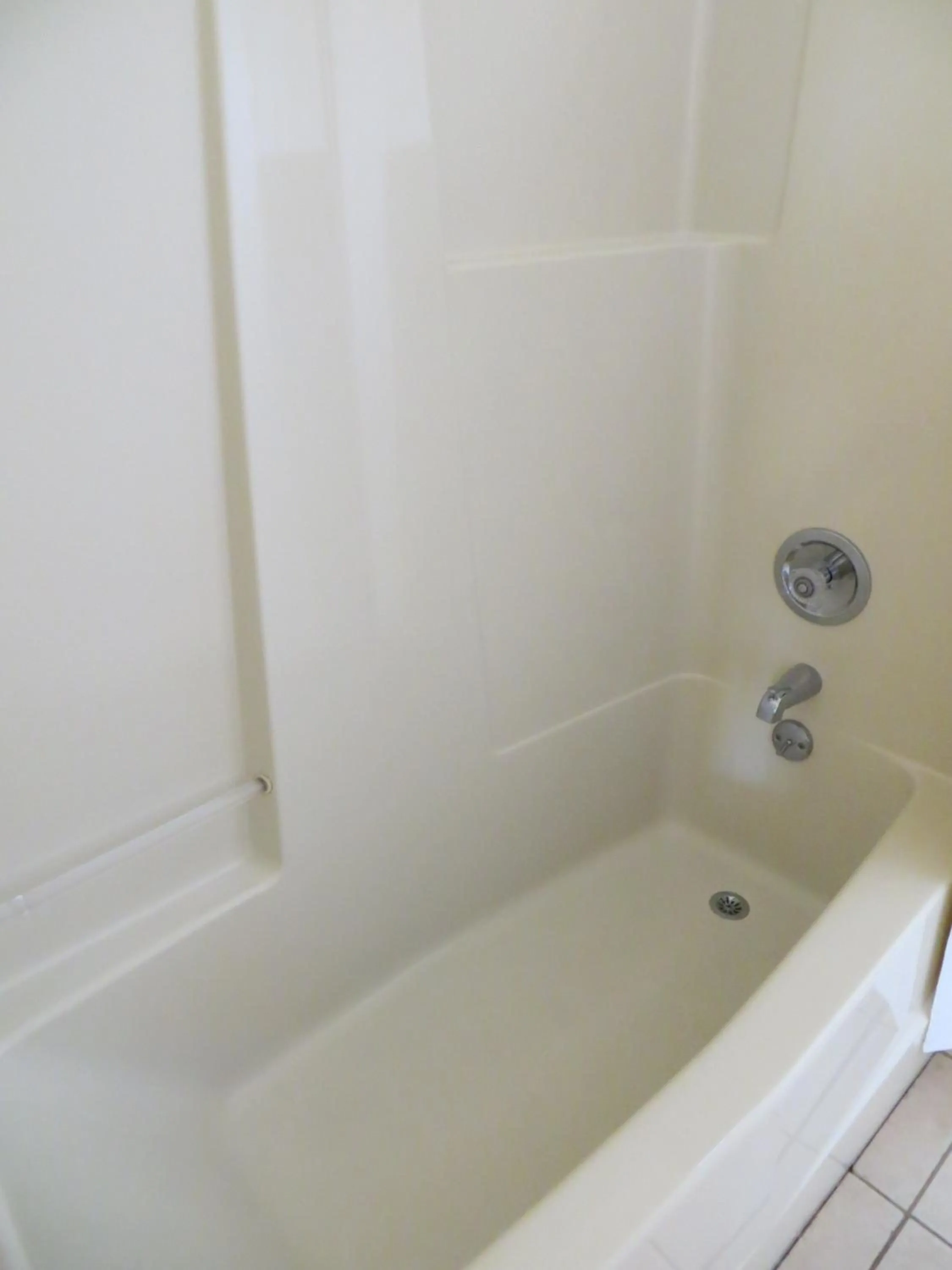 Bathroom in Coast Inn and Spa