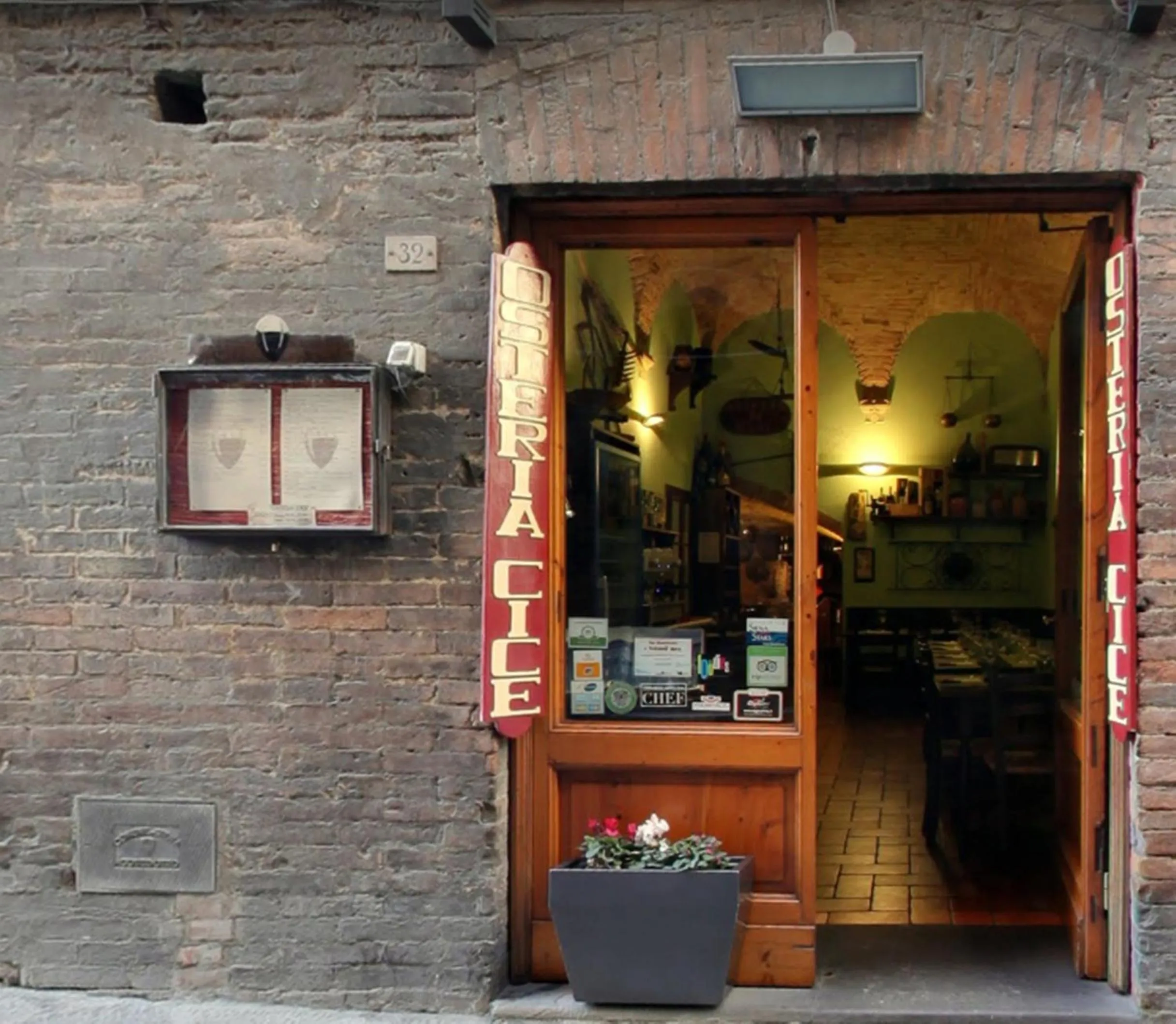 Restaurant/places to eat in B&B Quattro Cantoni