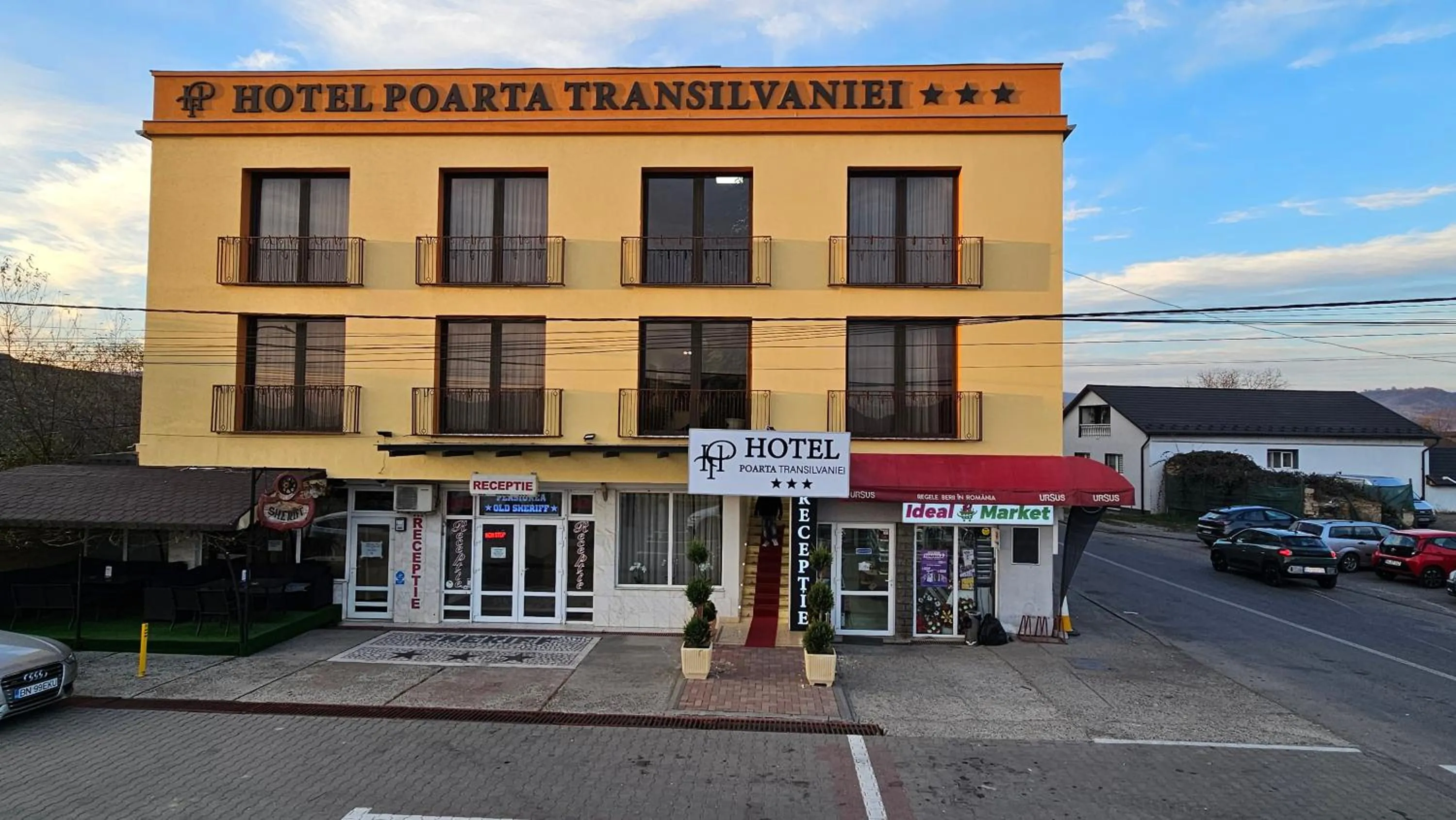 Property building in Hotel Poarta Transilvaniei